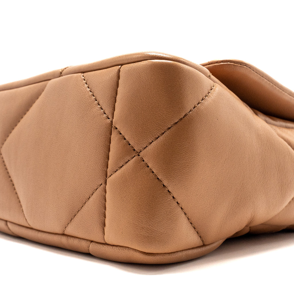 CHANEL SMALL 19 BAG LAMBSKIN CARAMEL MULTICOLOUR HARDWARE (MICROCHIP)