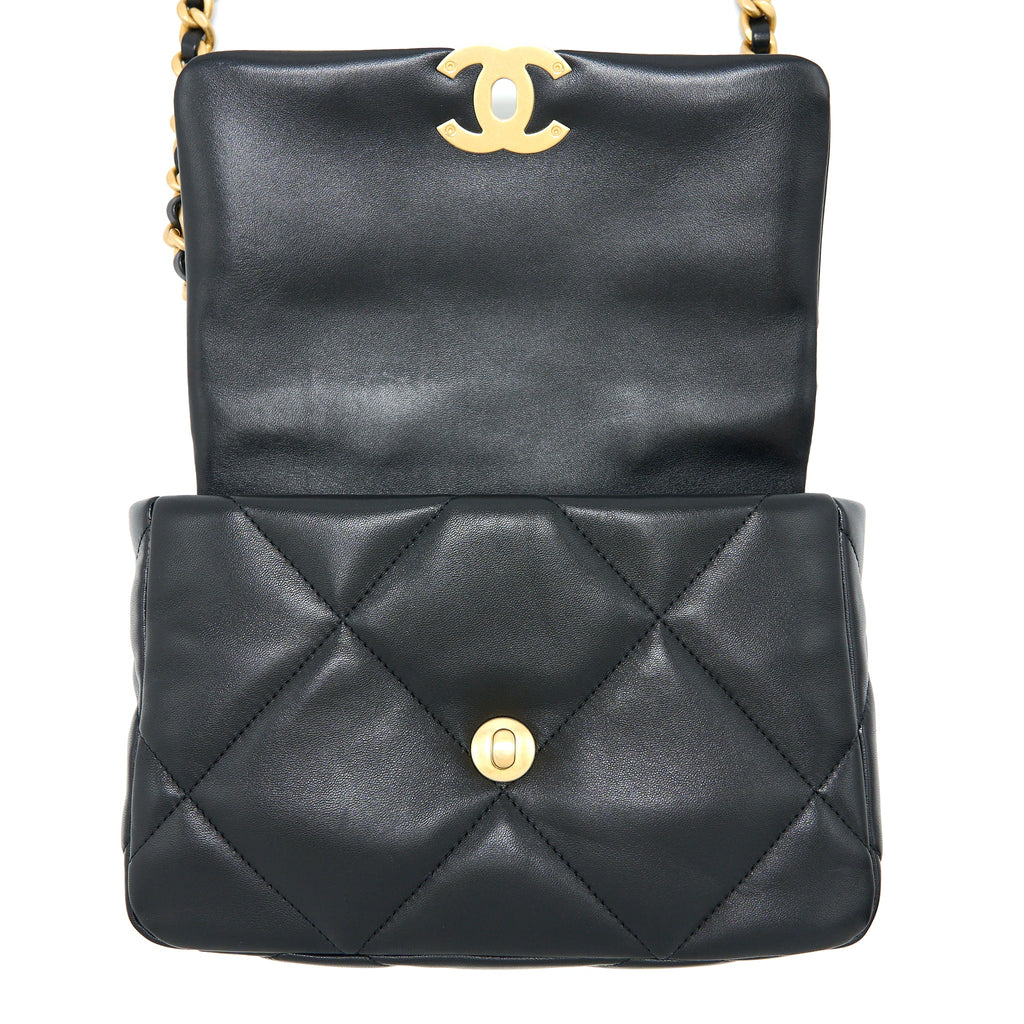 CHANEL SMALL 19 BAG LAMBSKIN BLACK MULTICOLOUR HARDWARE (MICROCHIP)