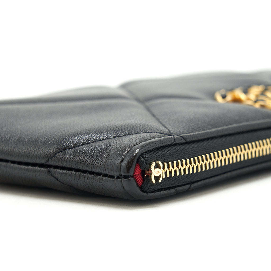 CHANEL 19 SMALL POUCH GOATSKIN BLACK GHW