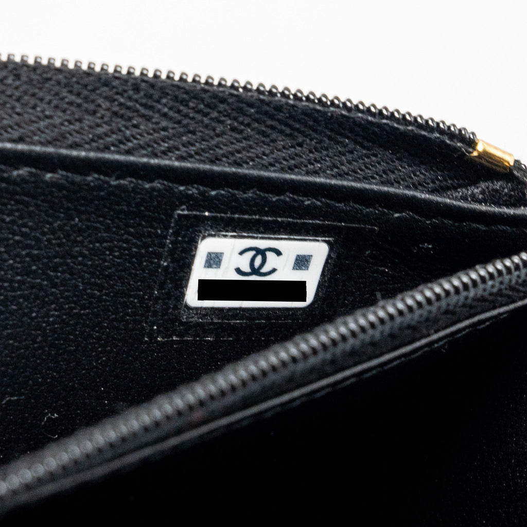 CHANEL 23A CLUTCH WITH CHAIN LAMBSKIN BLACK GHW (MICROCHIP)