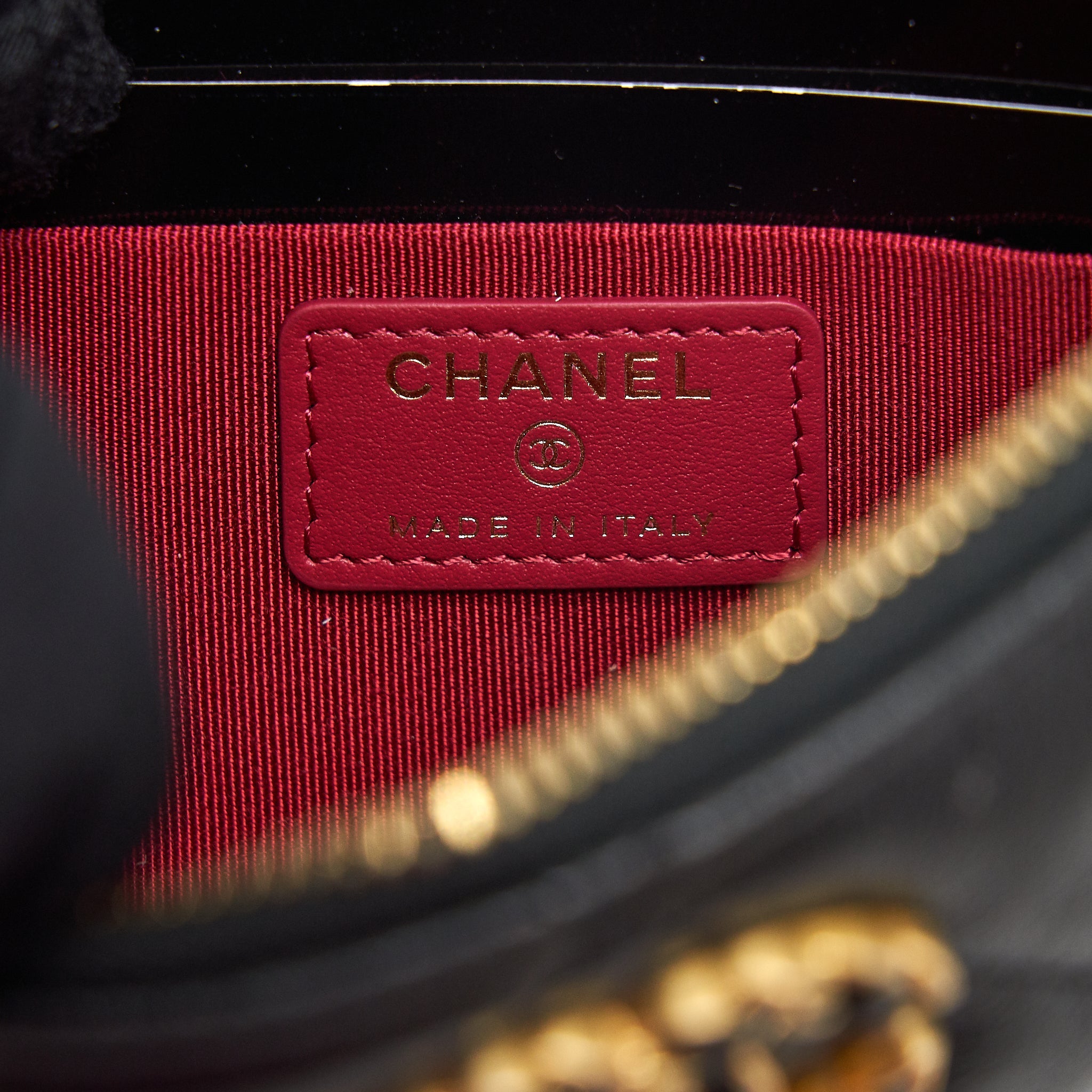 CHANEL 19 SMALL POUCH GOATSKIN BLACK GHW