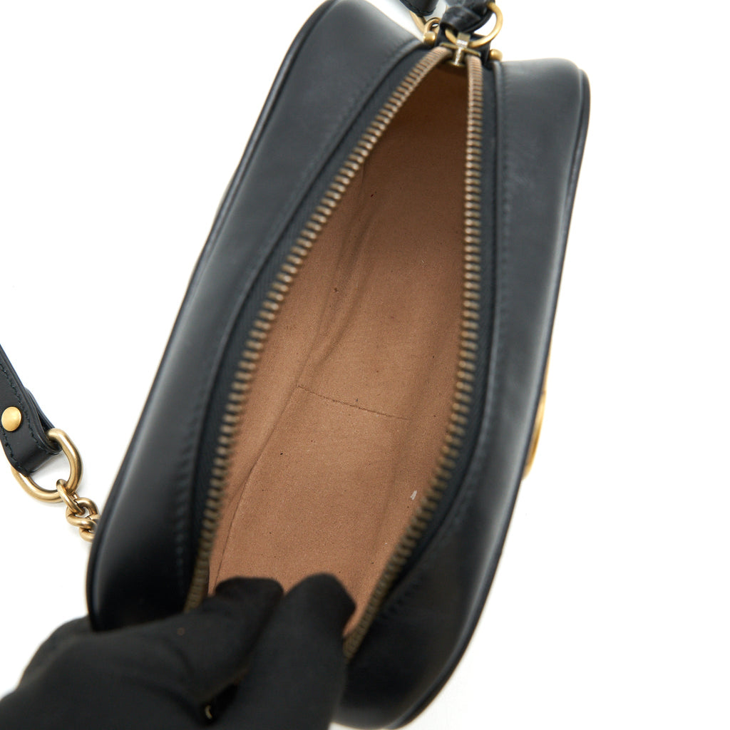 GUCCI MARMONT CAMERA BAG BLACK