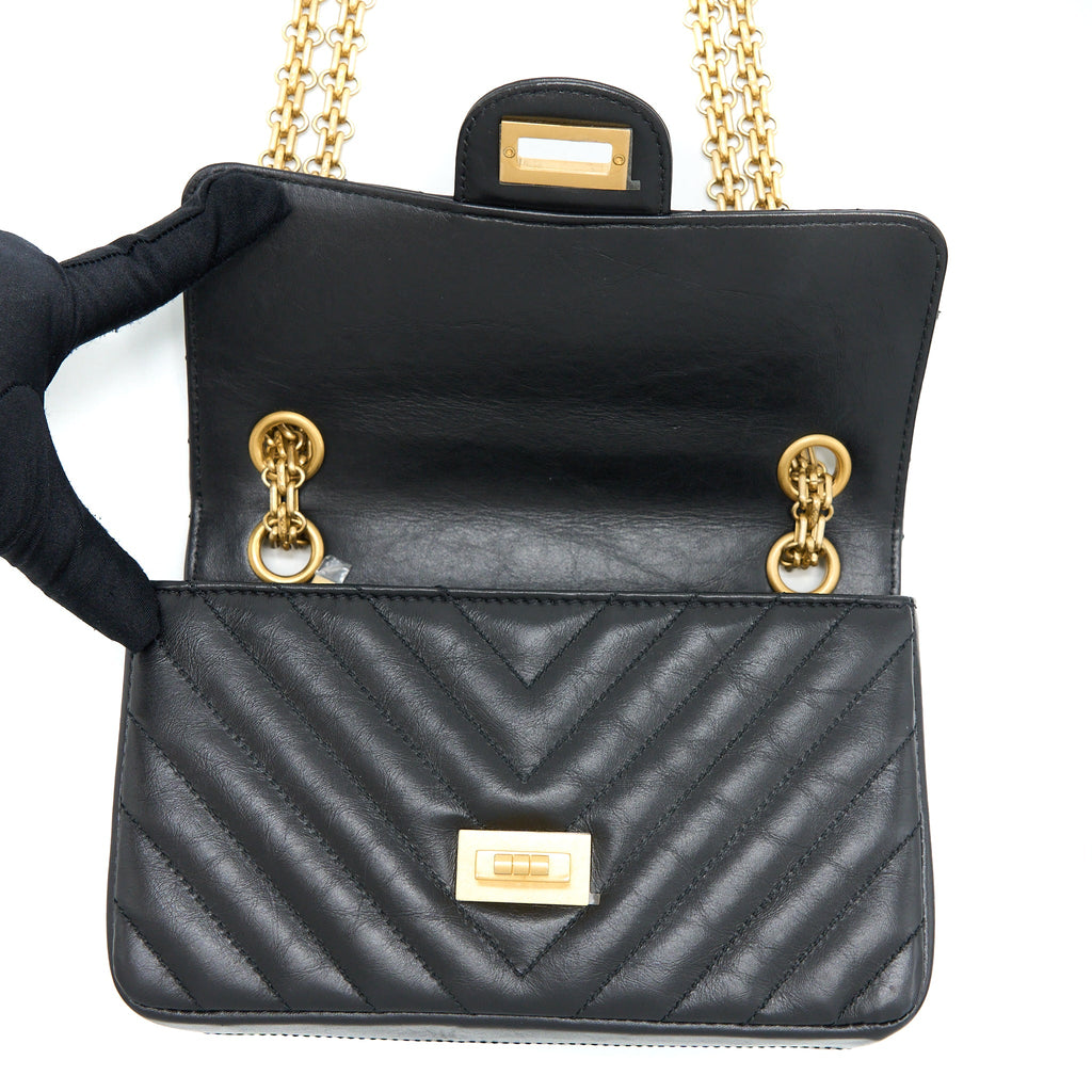 CHANEL 2.55 REISSUE MINI CHEVRON FLAP BAG AGED CALFSKIN  BLACK GHW
