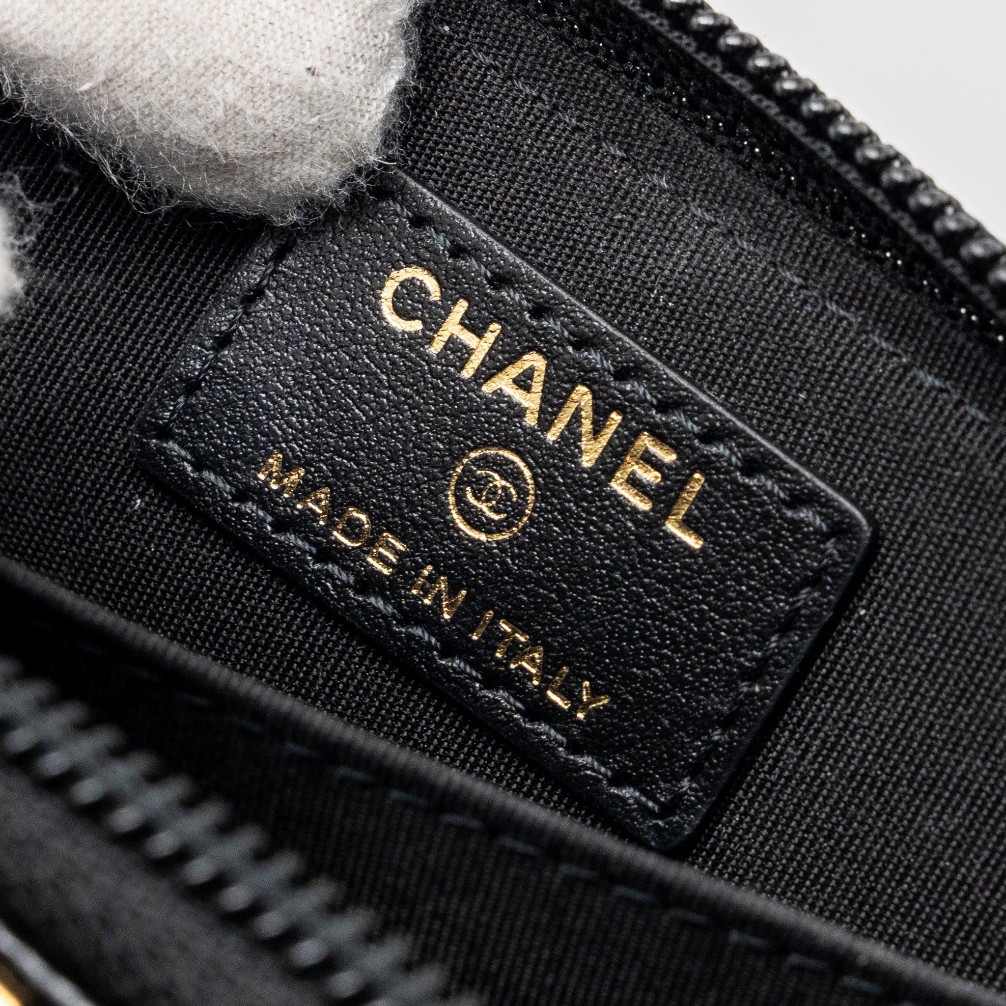 CHANEL BOY ZIP CARD HOLDER CAVIAR BLACK GHW