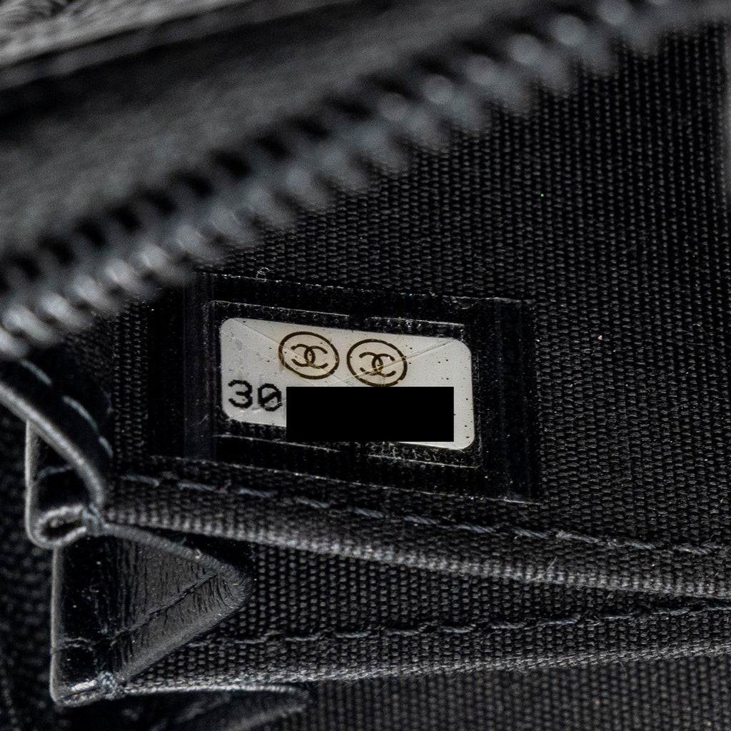 CHANEL BOY ZIP CARD HOLDER CAVIAR BLACK GHW