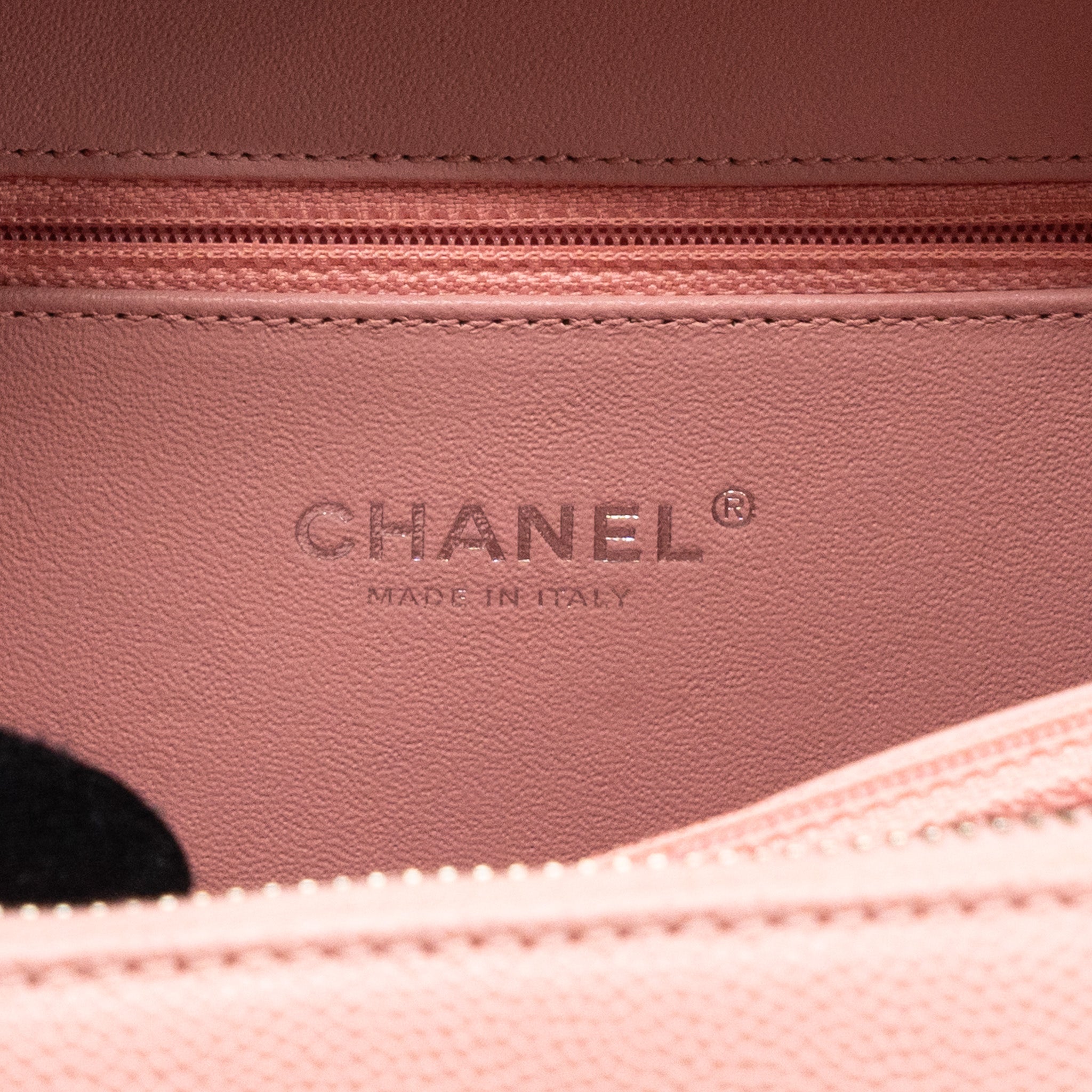 CHANEL MEDIUM FILIGREE VANITY CASE CAVIAR PINK MULTICOLOUR SHW