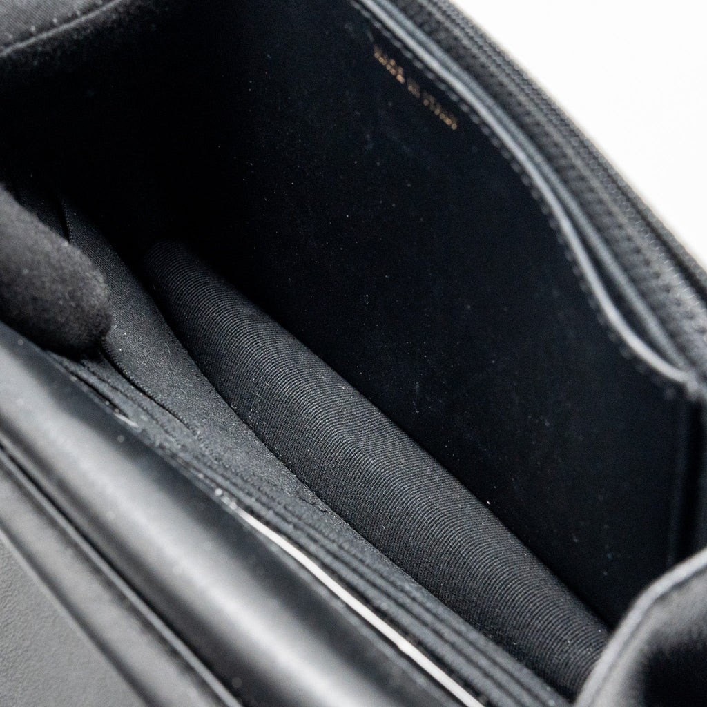 CHANEL BOY WALLET ON CHAIN CAVIAR BLACK GHW (MICROCHIP)