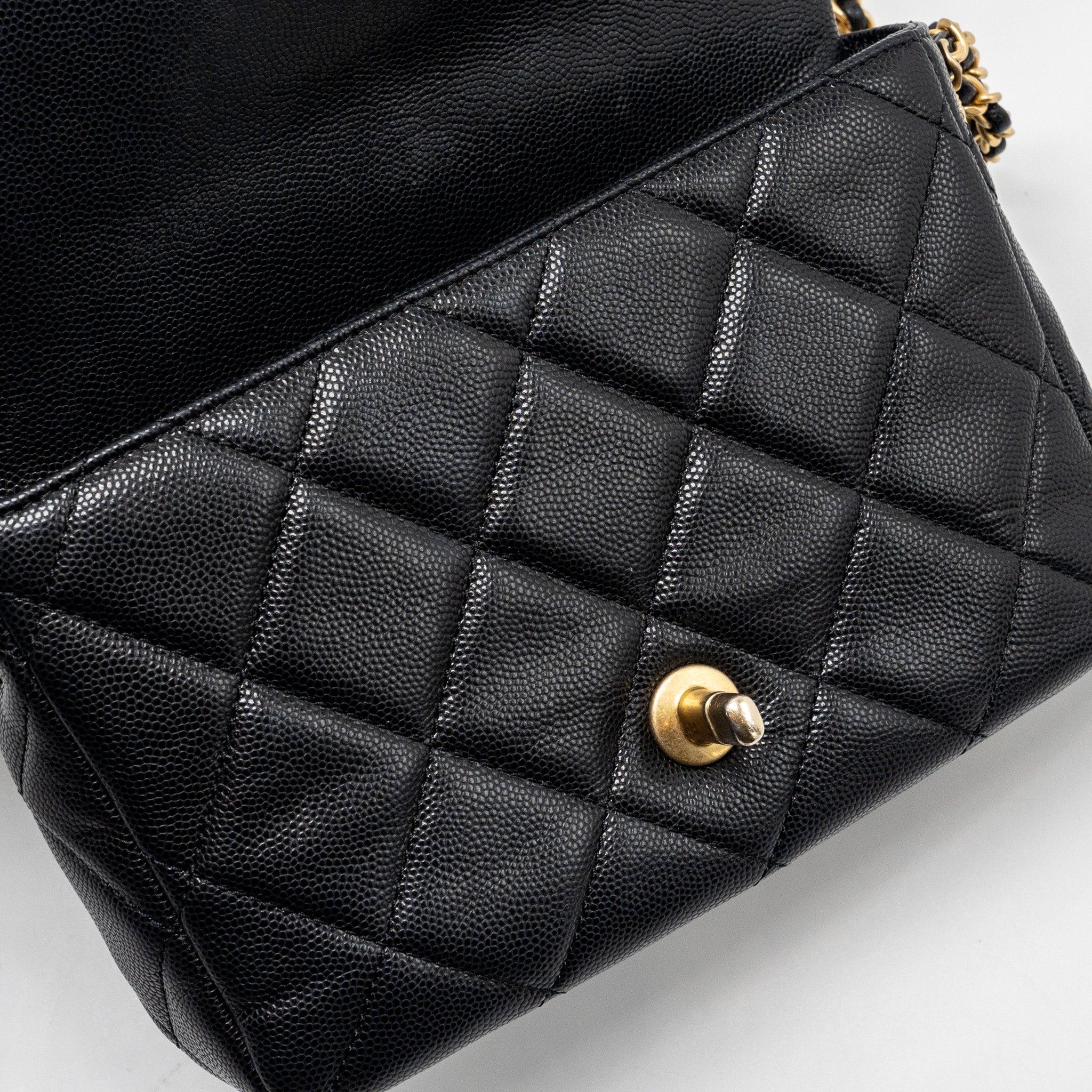 CHANEL TWIST YOUR BUTTON QUILTED FLAP BAG CAVIAR BLACK GHW (MICROCHIP)