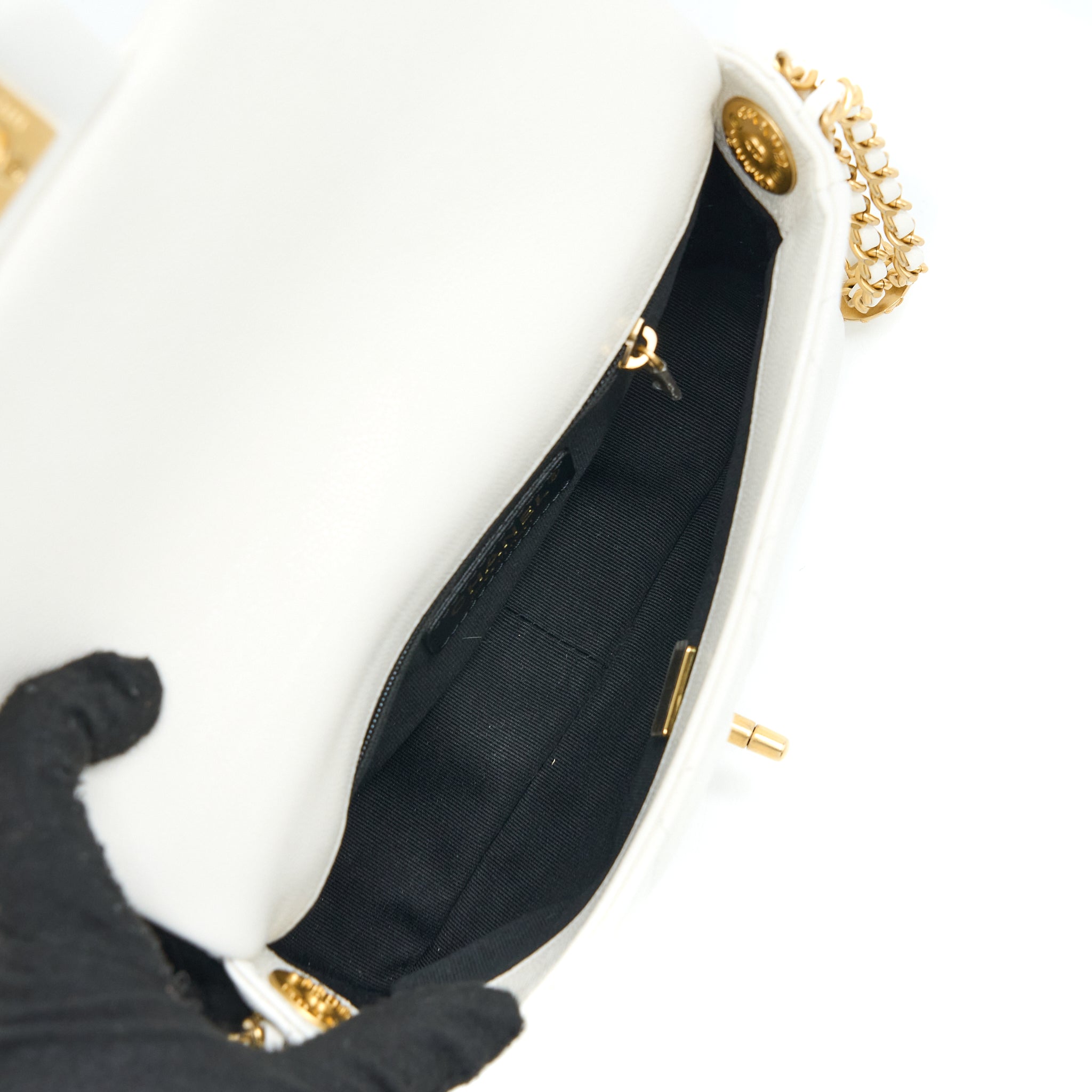 CHANEL 22A SMALL FLAP BAG CAVIAR WHITE BRUSHED GHW (MICROCHIP)