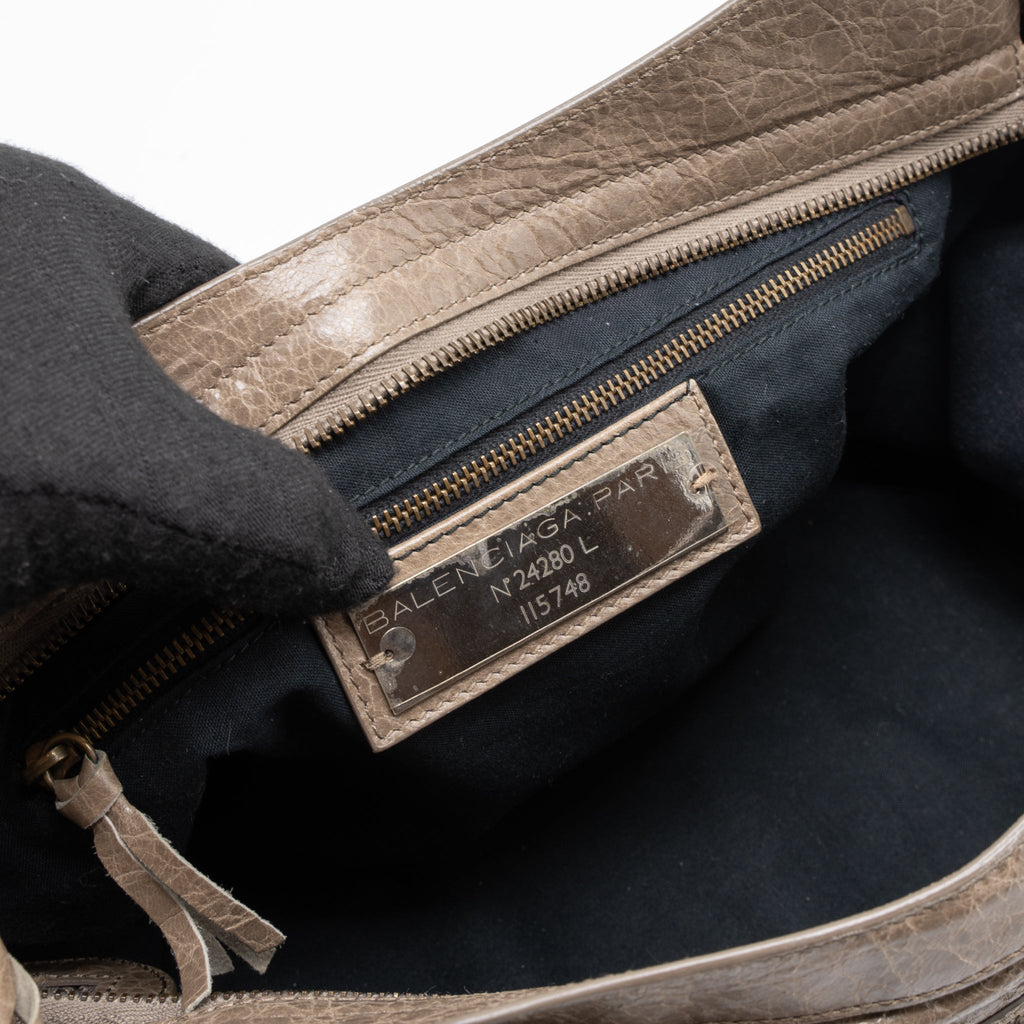 BALENCIAGA CLASSIC CITY BAG LIGHT BROWN RUTHENIUM HARDWARE