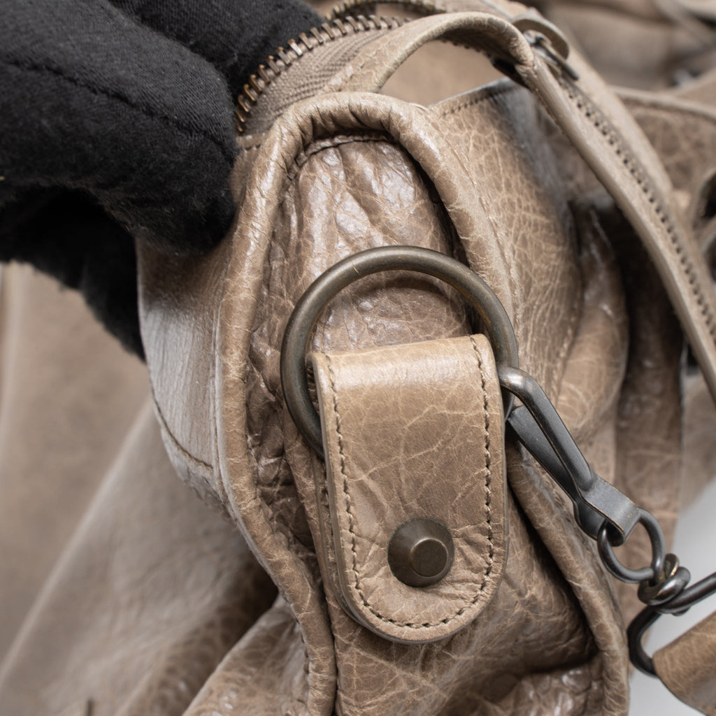BALENCIAGA CLASSIC CITY BAG LIGHT BROWN RUTHENIUM HARDWARE