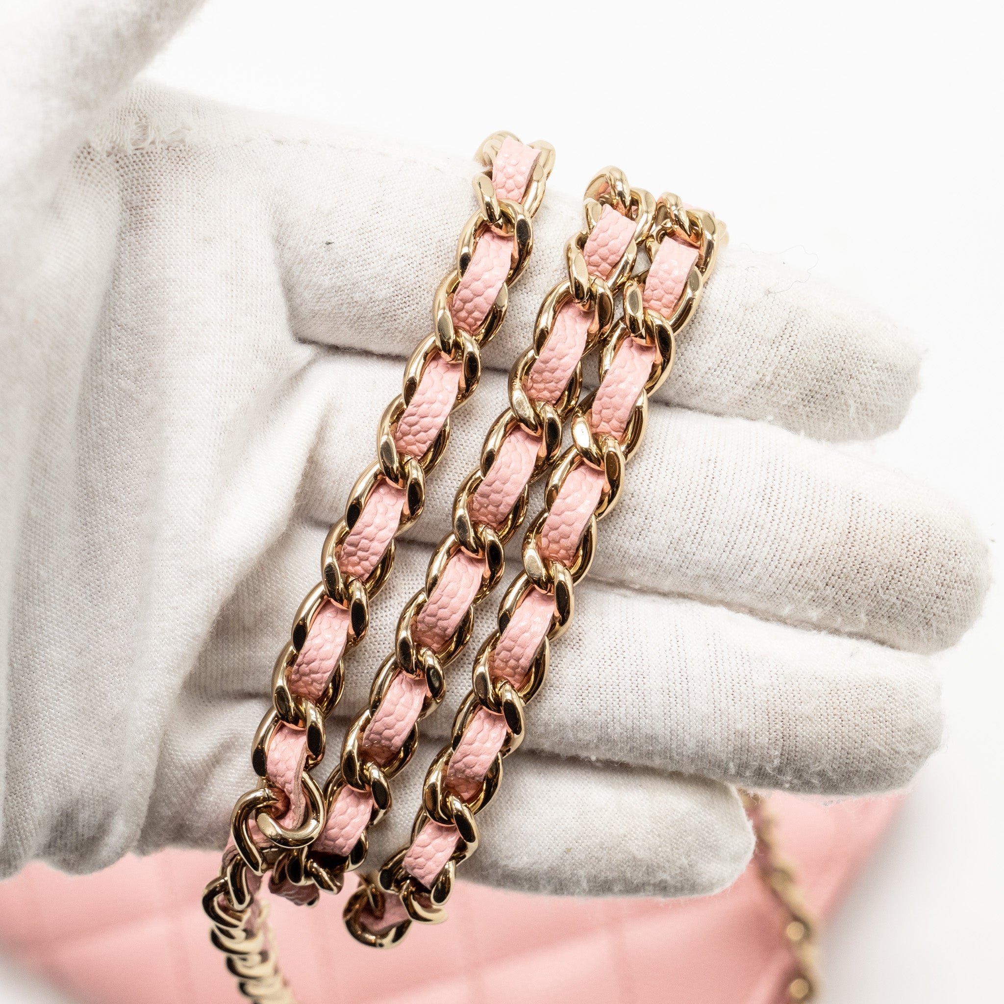 CHANEL CLASSIC WALLET ON CHAIN CAVIAR PINK LGHW (MICROCHIP)