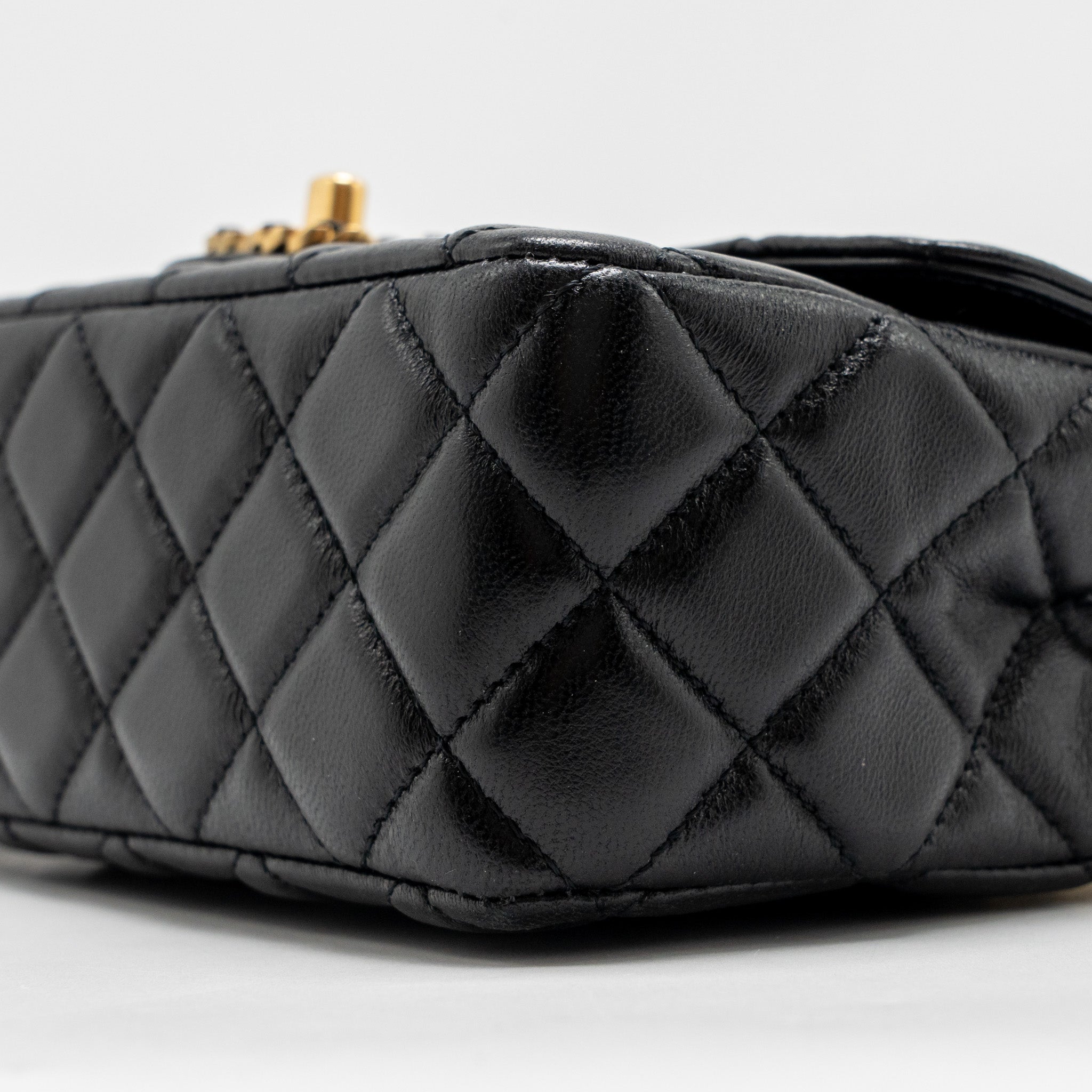 CHANEL 24C DETAIL TOP HANDLE FLAP BAG LAMBSKIN BLACK GHW (MICROCHIP)