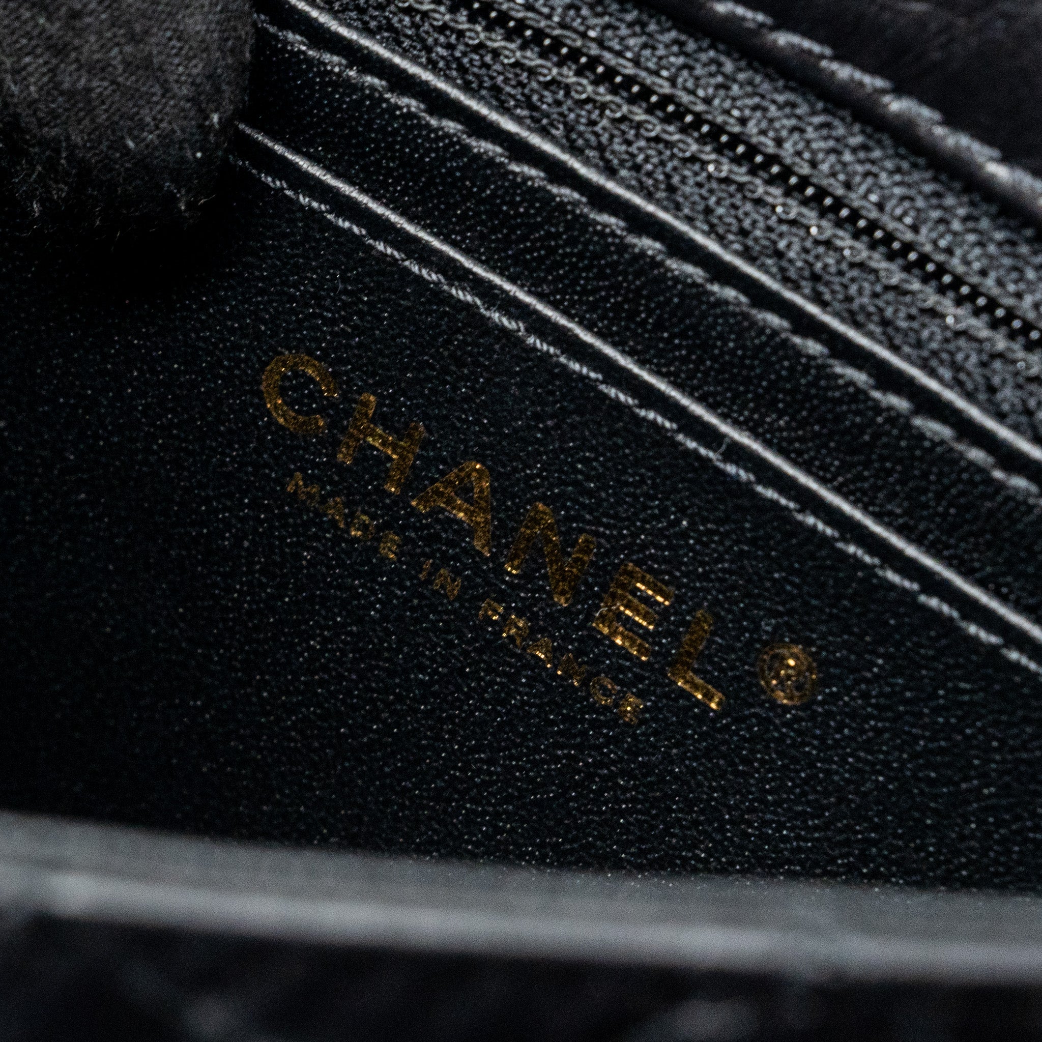 CHANEL MINI 2.55 REISSUE FLAP BAG AGED CALFSKIN BLACK GHW(MICROCHIP)
