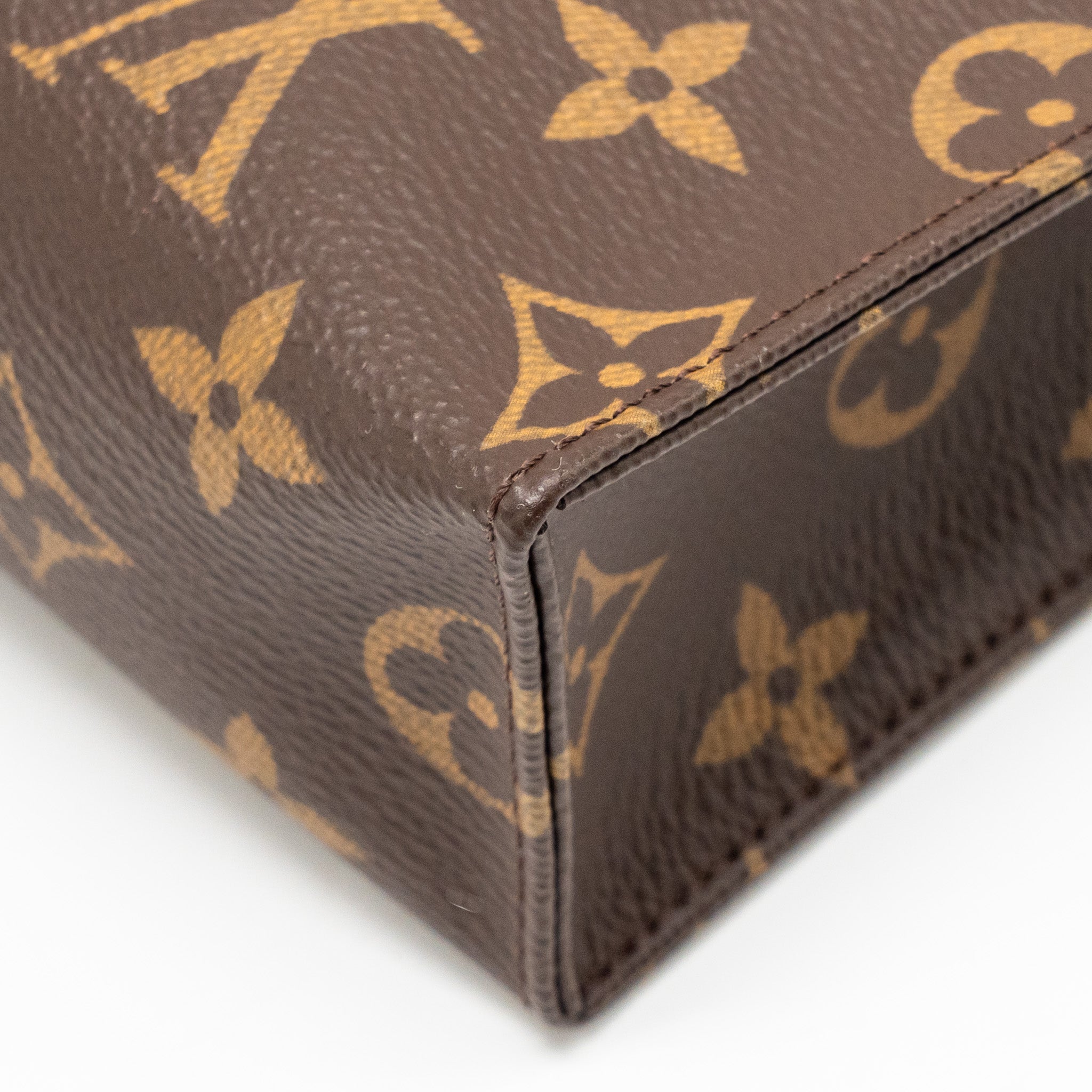 LOUIS VUITTON TOILETRY POCHETTE 26 MONOGRAM CANVAS GHW