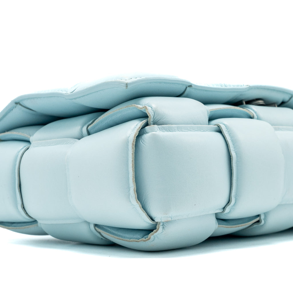 BOTTEGA VENETA PADDED CASSETTE SOFT LAMBSKIN LIGHT BLUE SHW