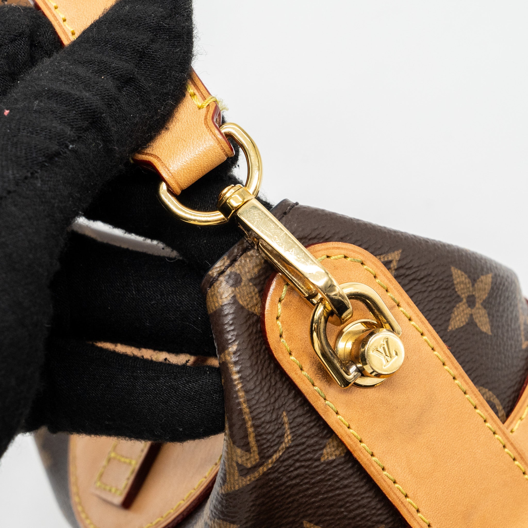 LOUIS VUITTON DUFFLE BAG MONOGRAM CANVAS GHW(NEW VERSION)