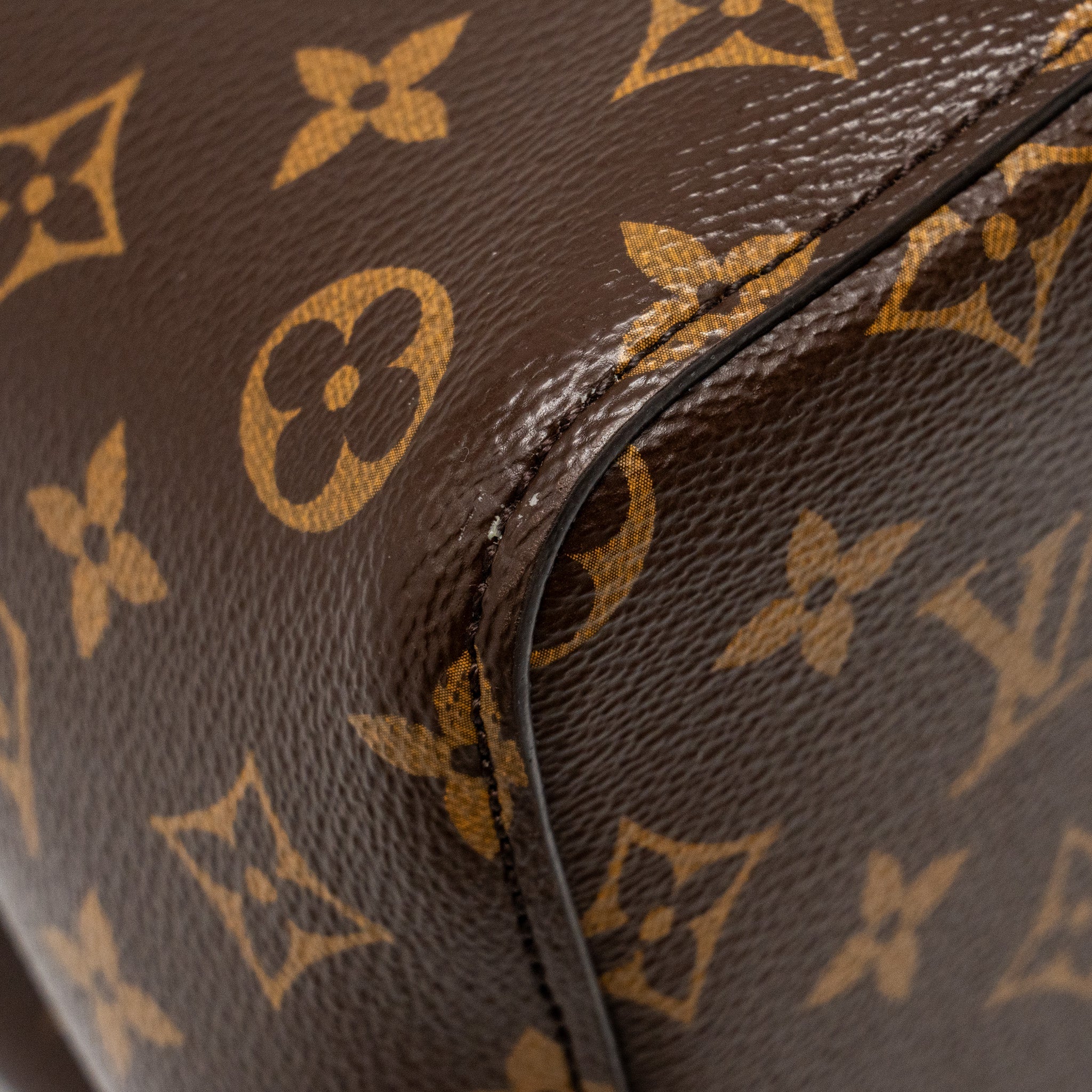LOUIS VUITTON NEO NOE MONOGRAM CANVAS BLACK GHW
