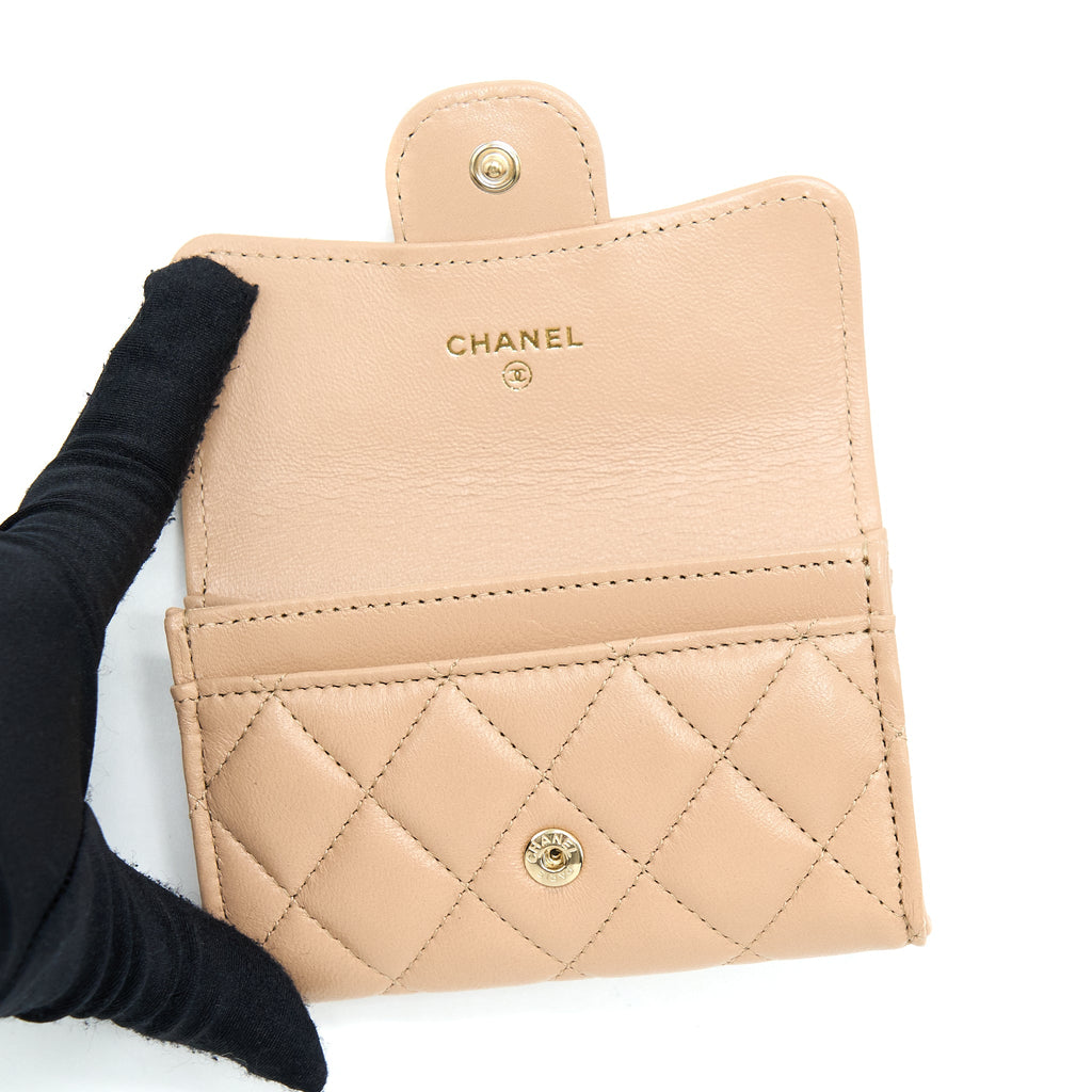 CHANEL CLASSIC FLAP CARD HOLDER LAMBSKIN BEIGE LGHW
