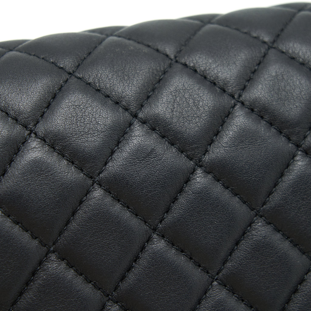 CHANEL MEDIUM BOY BLACK LAMBSKIN GHW