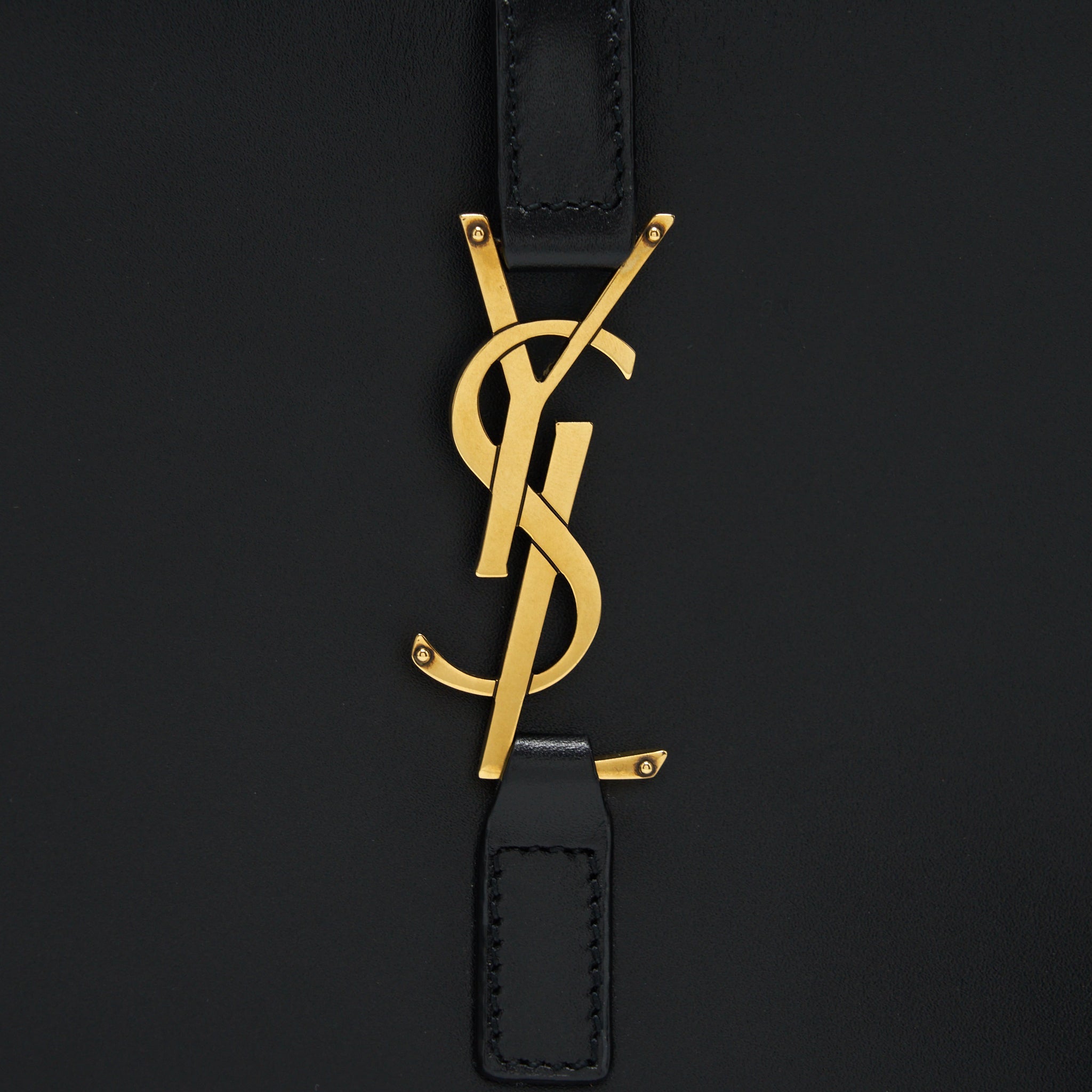 SAINT LAURENT/YSL LE5 A7 HOBO BAG SMOOTH CALFSKIN BLACK GHW