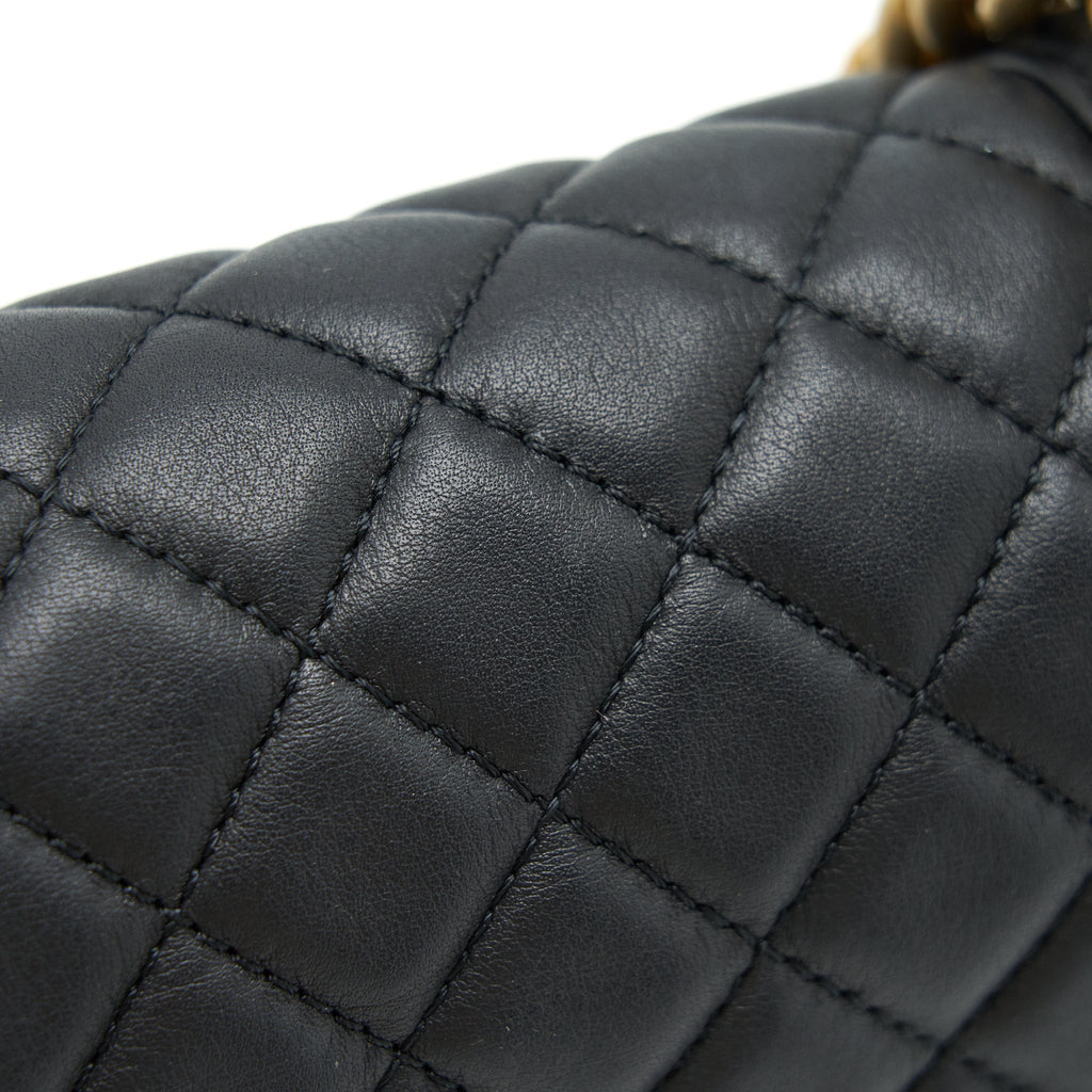 CHANEL MEDIUM BOY BLACK LAMBSKIN GHW