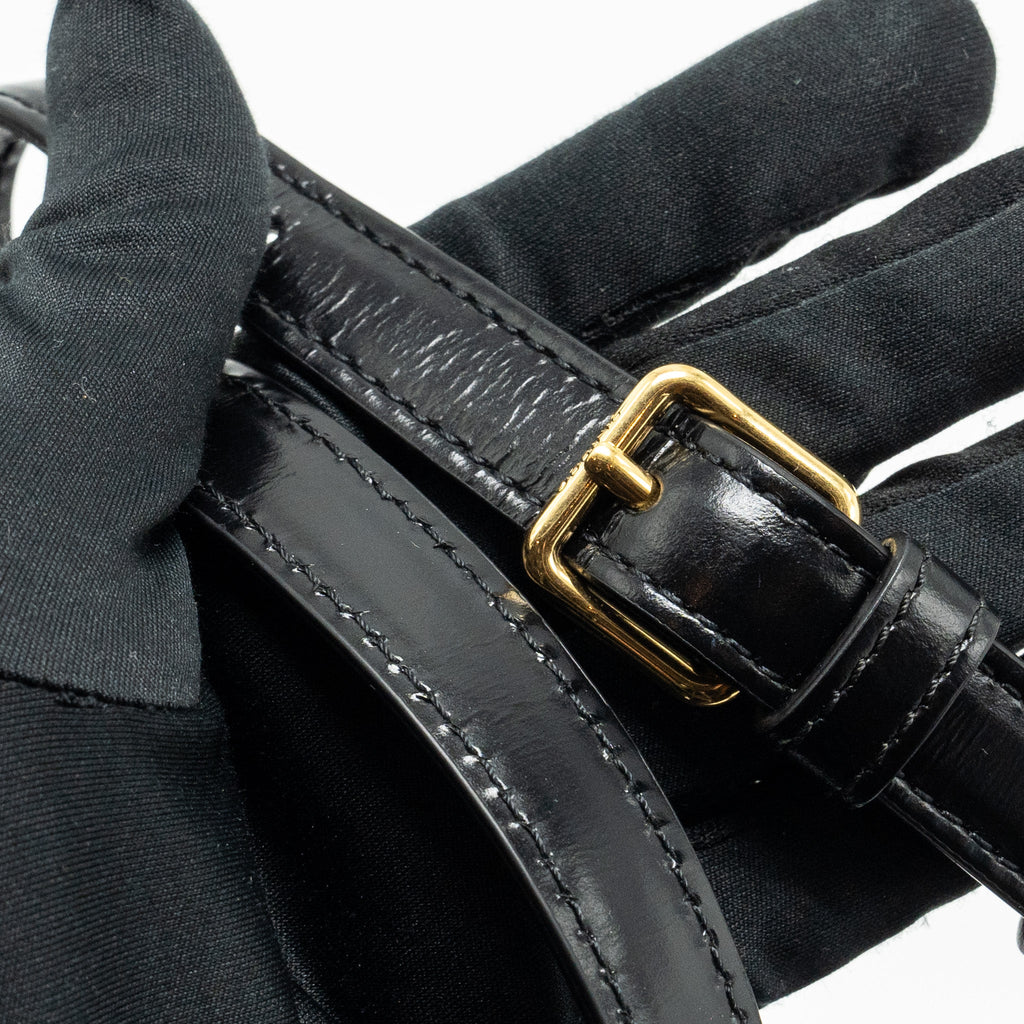 CELINE TRIOMPHE SHOULDER BAG SHINY CALFSKIN BLACK GHW