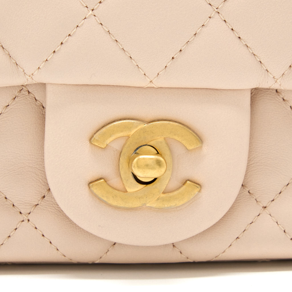 CHANEL 22C PEARL CRUSH MINI SQUARE FLAP BAG LAMBSKIN LIGHT BEIGE GHW