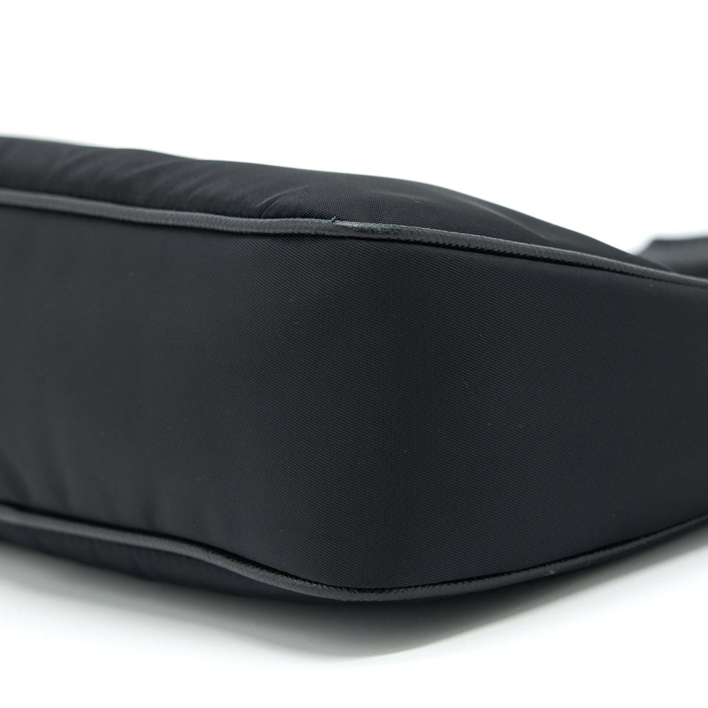 PRADA RE-EDITION 2005 NYLON BAG BLACK SHW