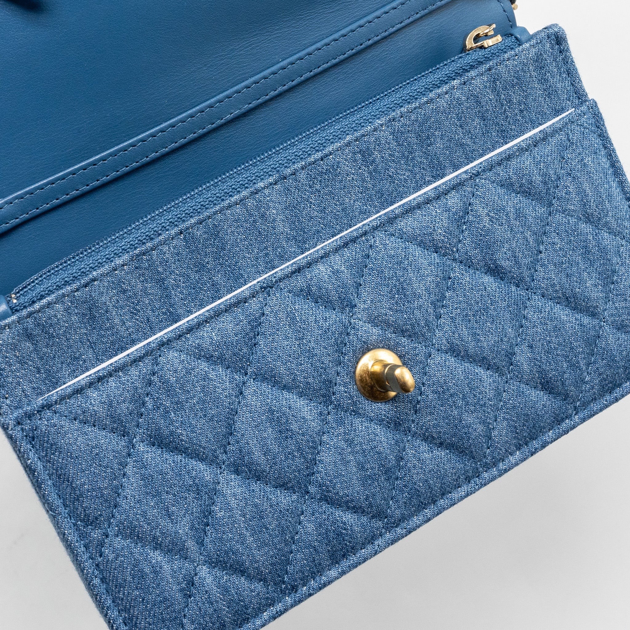 CHANEL PEARL CRUSH WALLET ON CHAIN DENIM BLUE GHW (MICROCHIP)