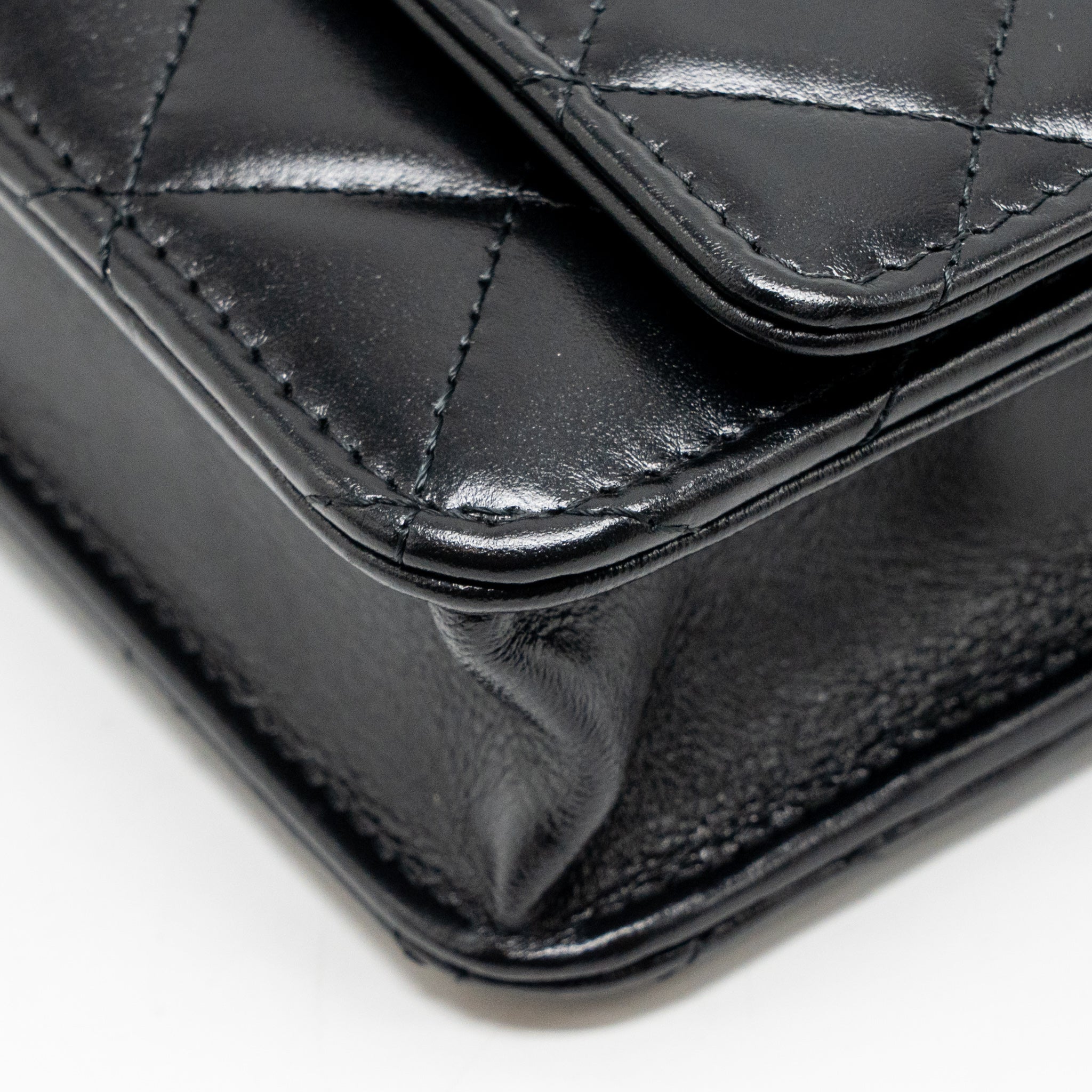 CHANEL GOLD CRUSH WALLET ON CHAIN CALFSKIN BLACK GHW (MICROCHIP)