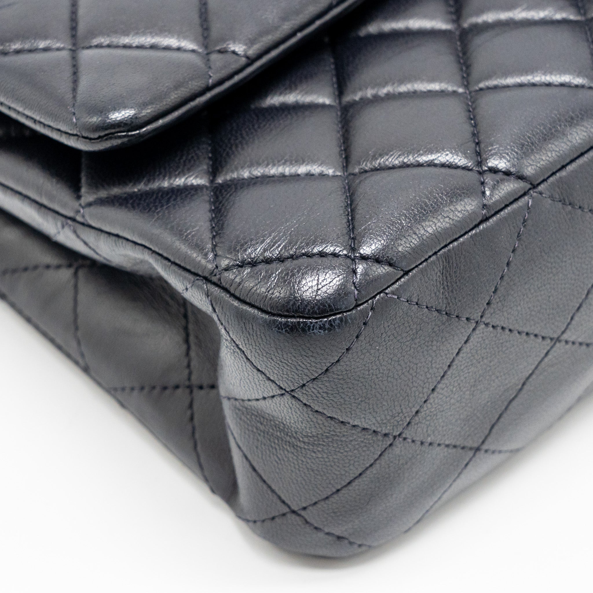 CHANEL MEDIUM CLASSIC DOUBLE FLAP BAG LAMBSKIN DARK BLUE SHW