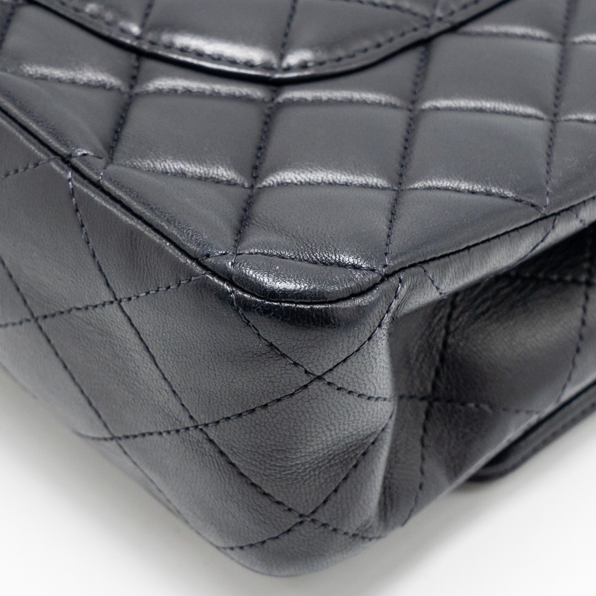 CHANEL MEDIUM CLASSIC DOUBLE FLAP BAG LAMBSKIN DARK BLUE SHW
