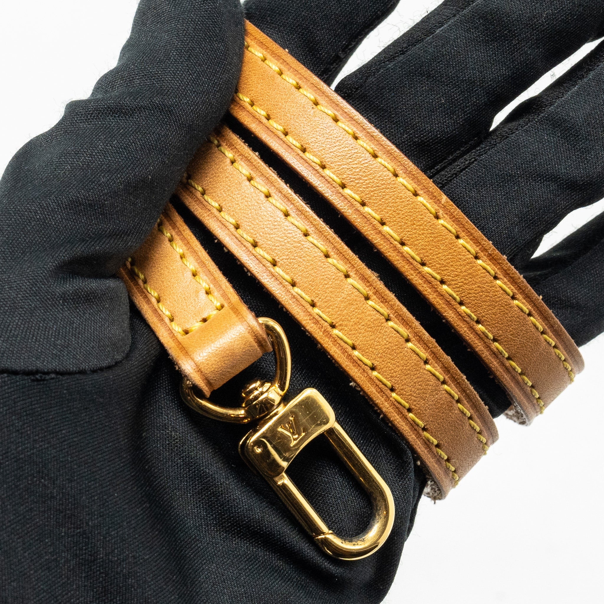 LOUIS VUITTON ROXBURY DRIVE MONOGRAM VERNIS AMARANTE GHW