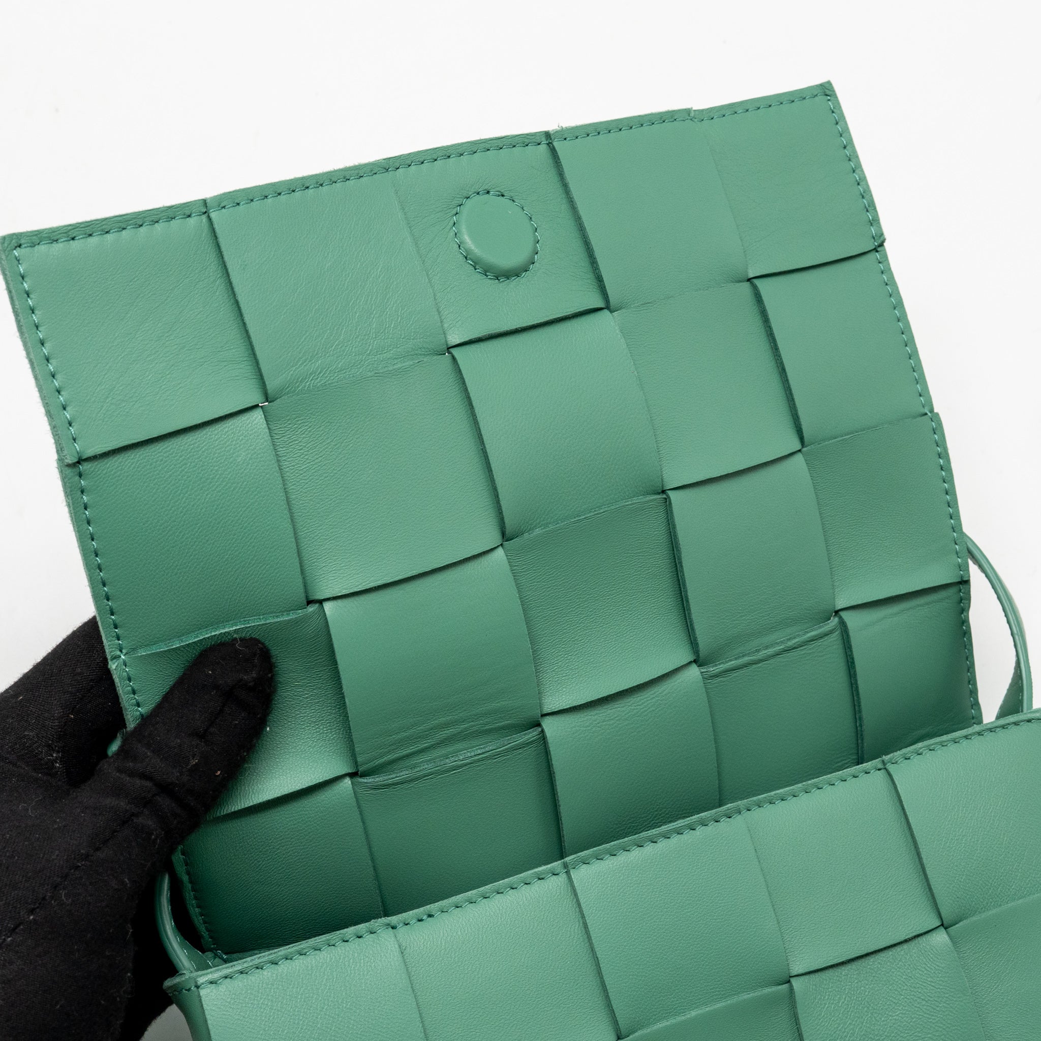 BOTTEGA VENETA CASSETTE BAG LAMBSKIN GREEN GHW