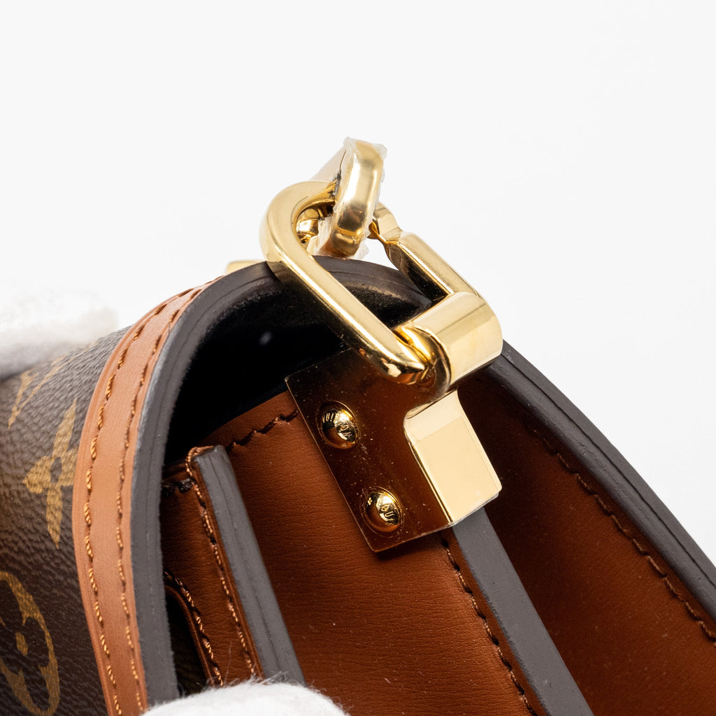 LOUIS VUITTON DAUPHINE MM MONOGRAM CANVAS GHW