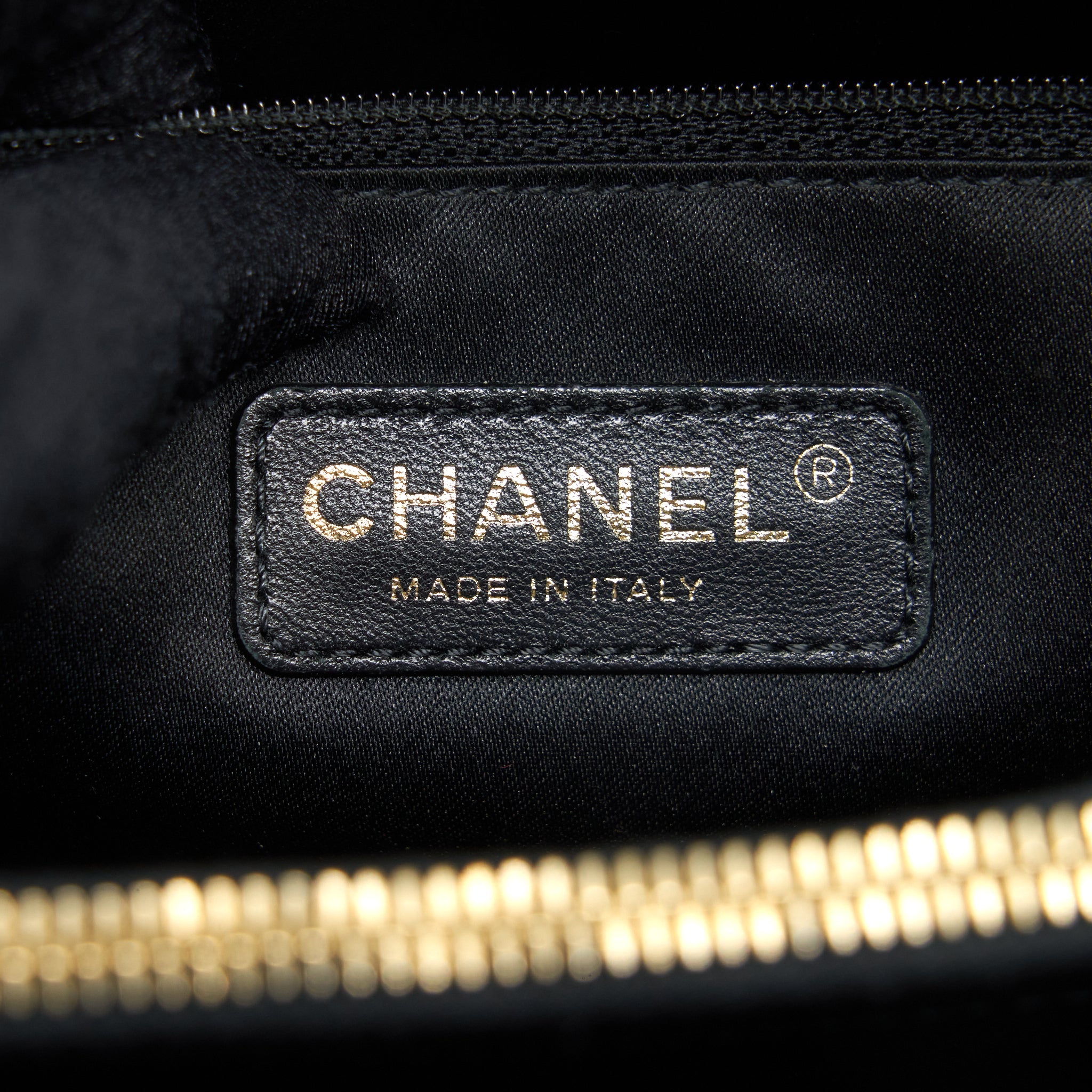 CHANEL GRAND SHOPPING TOTE CAVIAR BLACK GHW