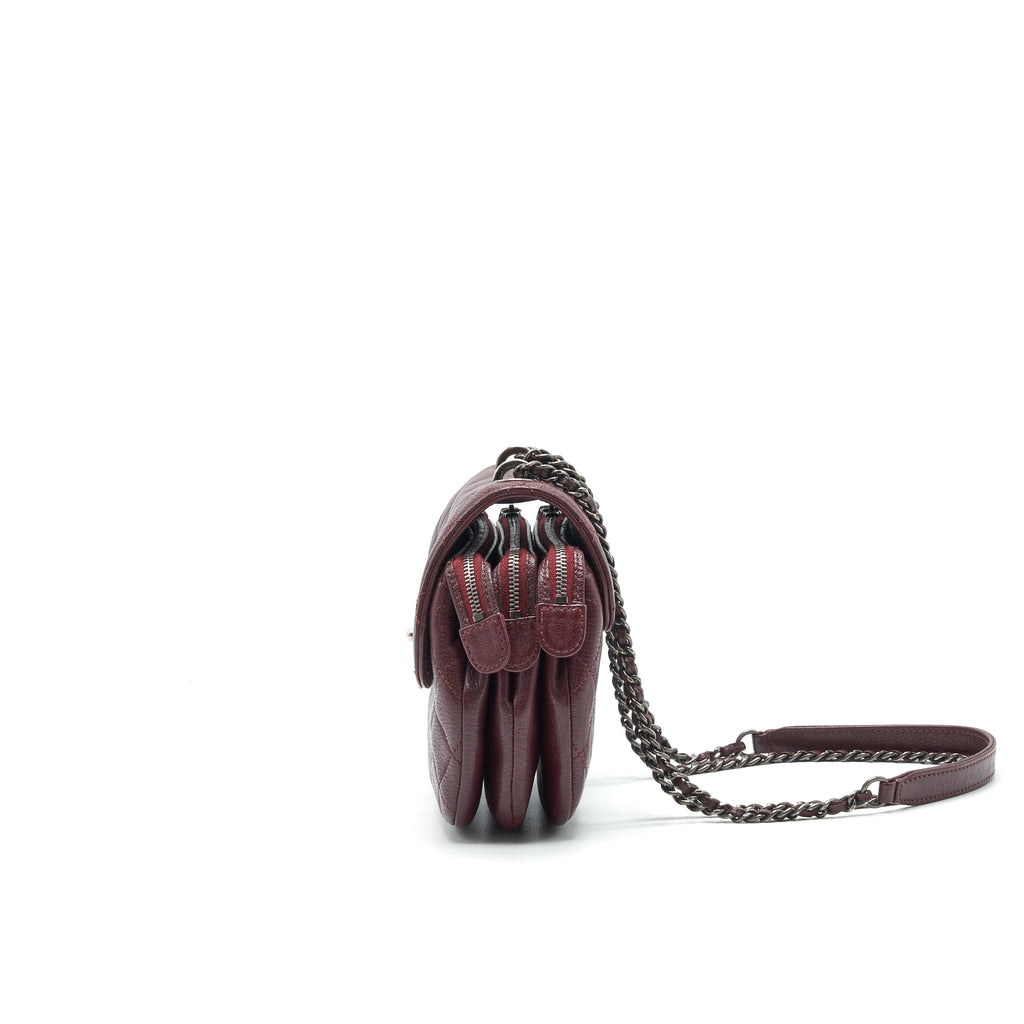 CHANEL SMALL FLAP BAG WITH CHAIN BURGUNDY SHW