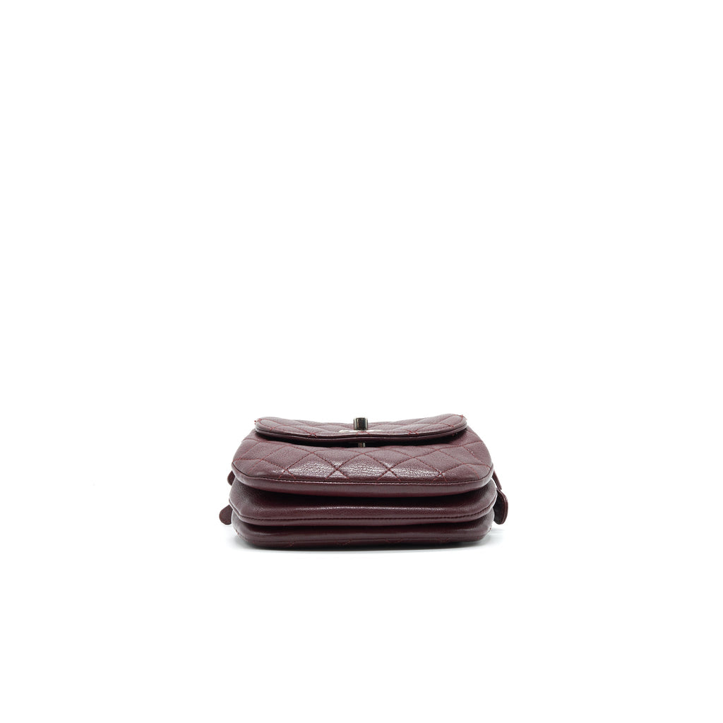 CHANEL SMALL FLAP BAG WITH CHAIN BURGUNDY SHW