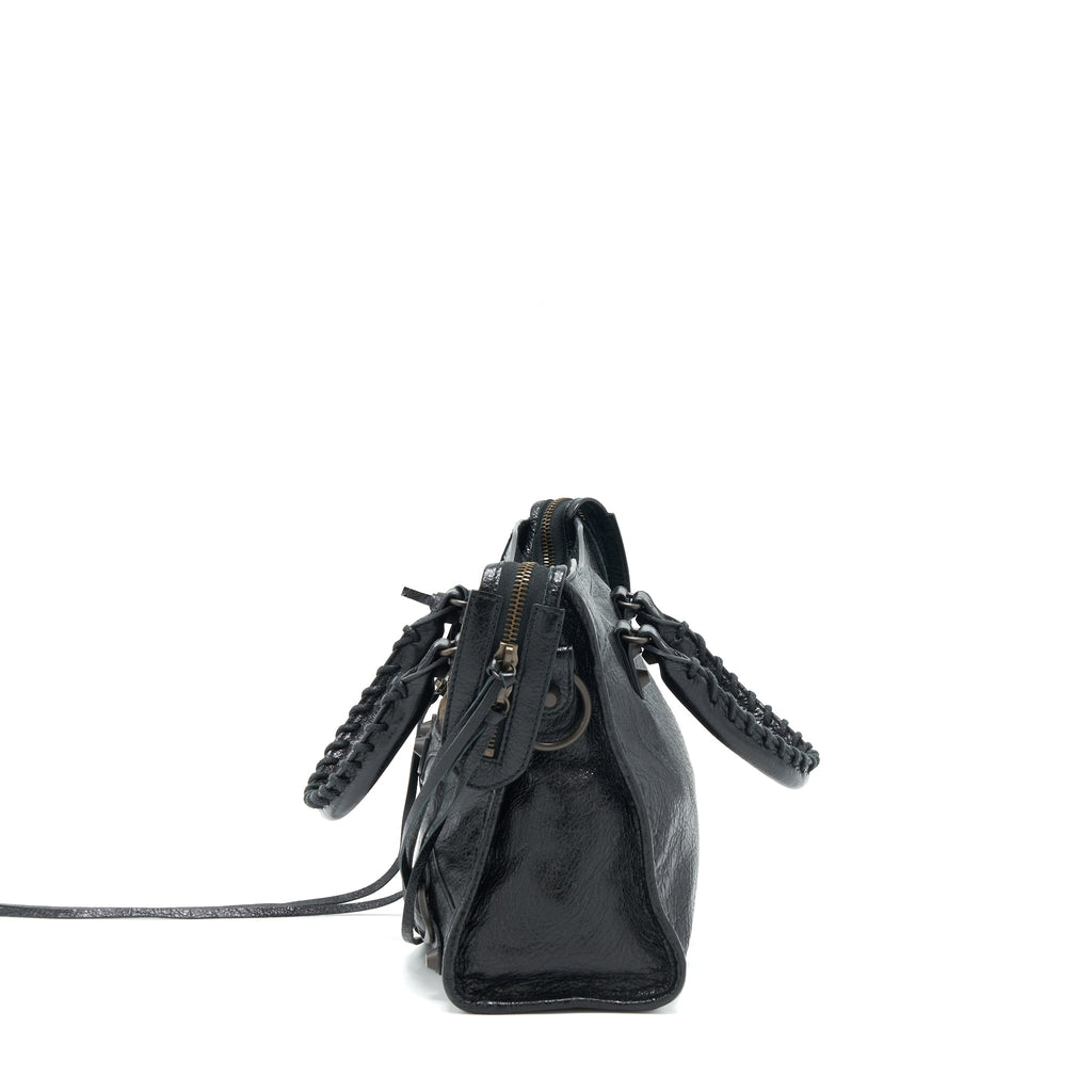 BALENCIAGA SMALL CLASSIC CITY CROSSBODY BAG BLACK WITH LOGO PRINT STRAP