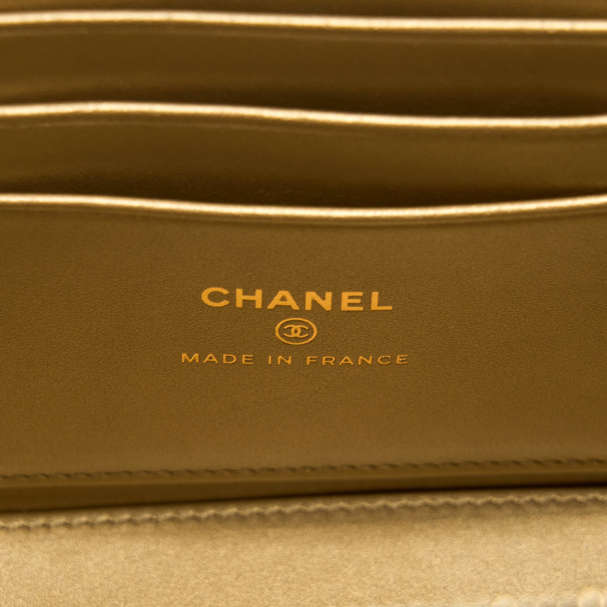 CHANEL PEARL CRUSH LONG VANITY LAMBSKIN BLACK GHW (MICROCHIP)