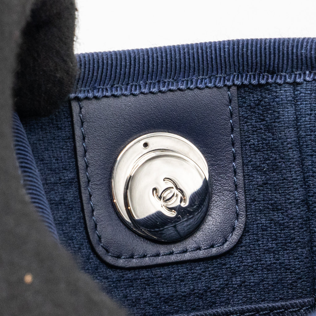 CHANEL SMALL DEAUVILLE TOTE BAG CANVAS NAVY SHW (MICROCHIP)