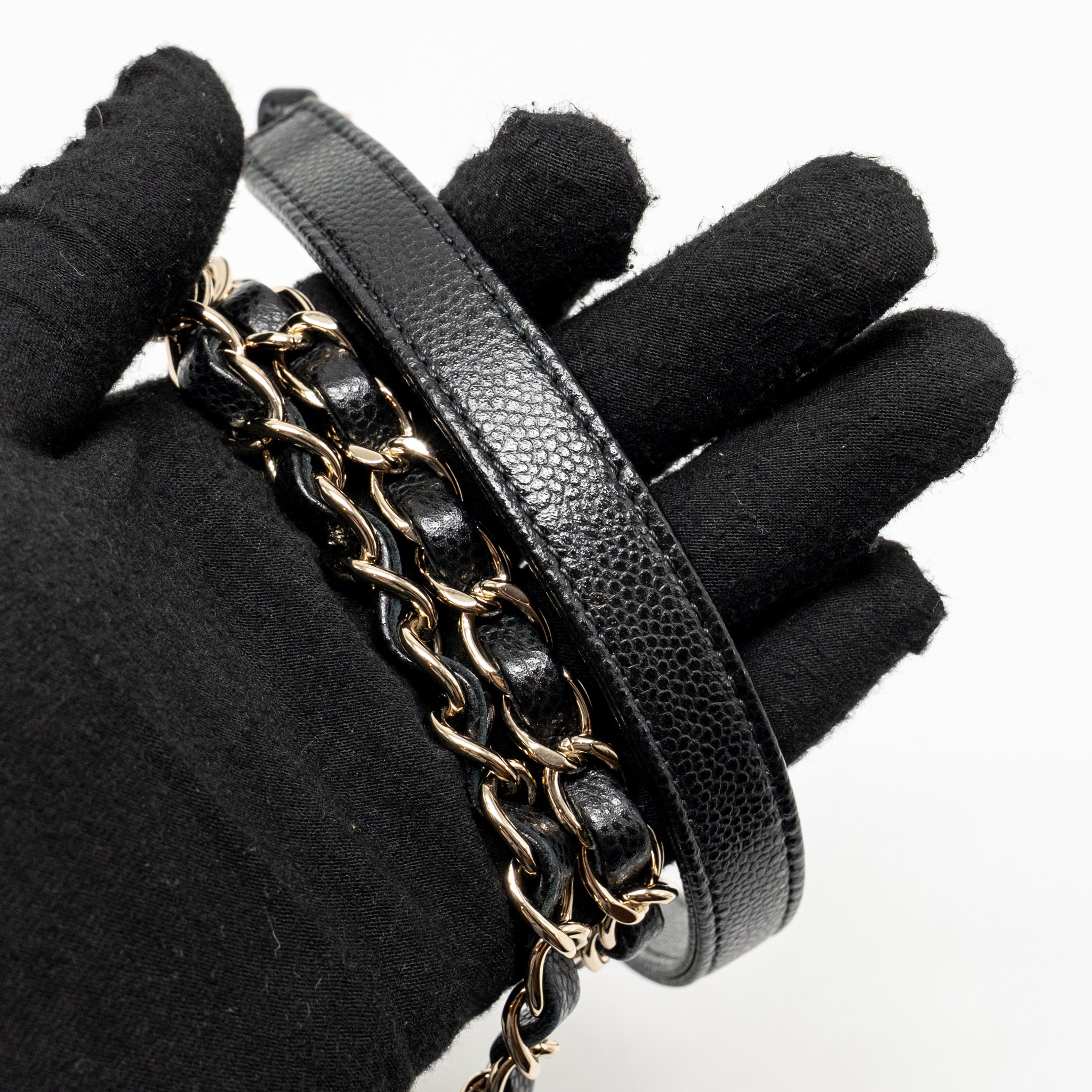 CHANEL MEDIUM BUSINESS AFFINITY CAVIAR BLACK LGHW (MICROCHIP)
