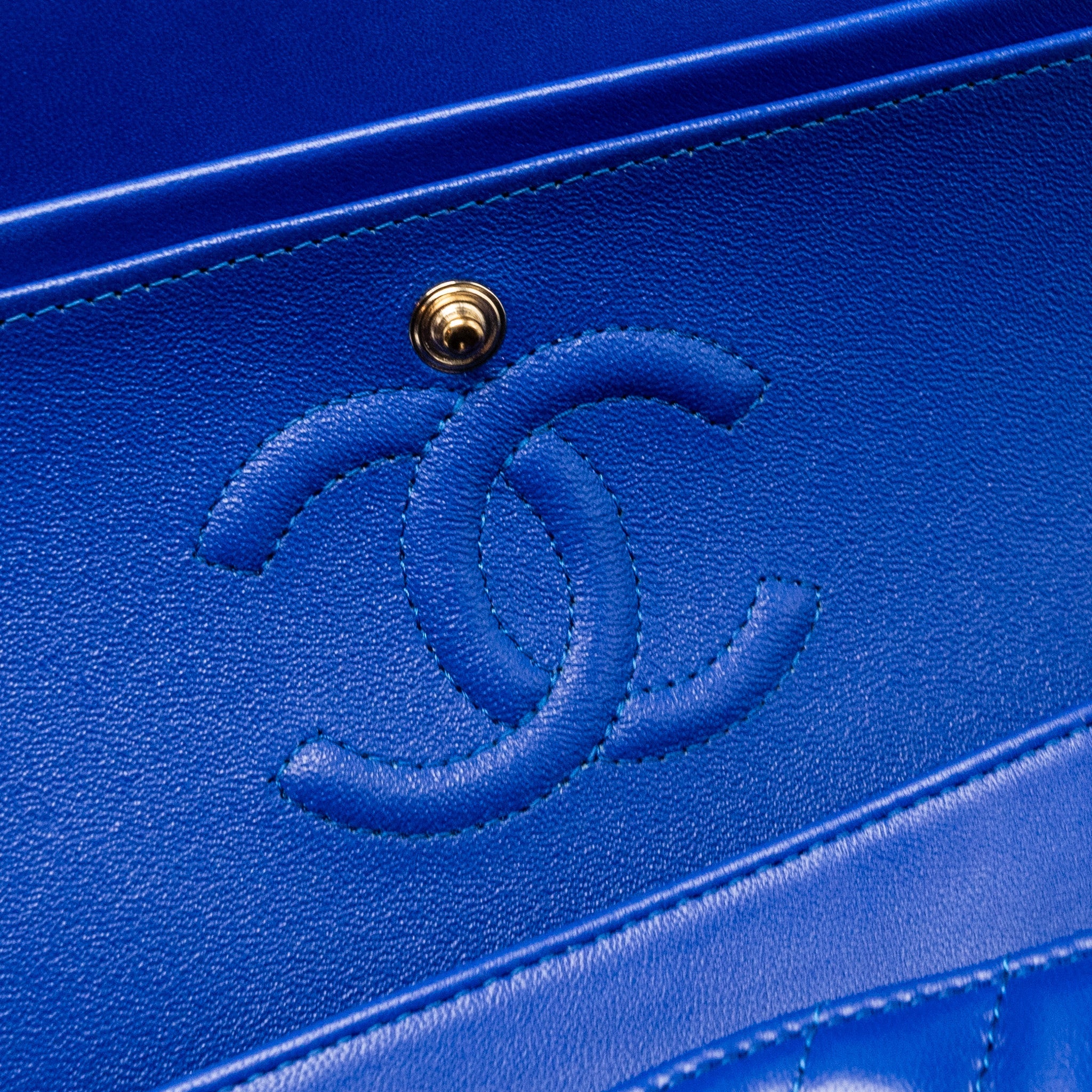 CHANEL SMALL CLASSIC DOUBLE FLAP BAG CHEVRON LAMBSKIN BLUE LGHW