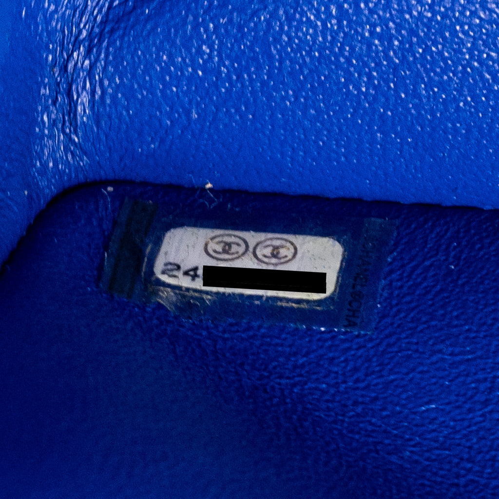 CHANEL SMALL CLASSIC DOUBLE FLAP BAG CHEVRON LAMBSKIN BLUE LGHW
