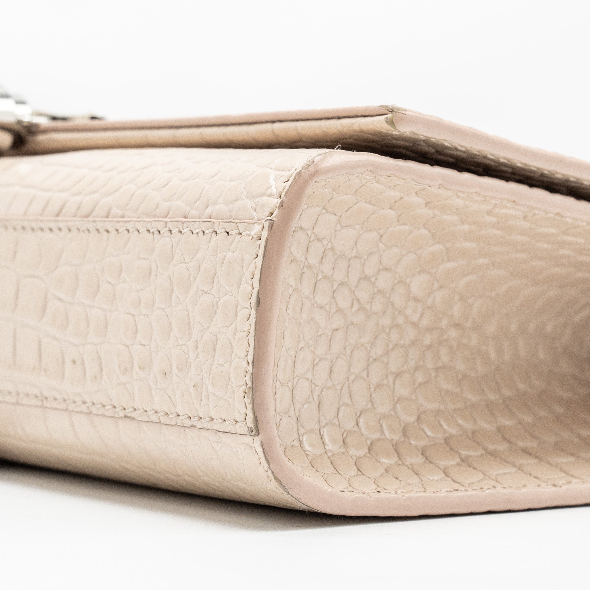 SAINT LAURENT/YSL KATE BAG CROC-EMBOSSED CALFSKIN BEIGE SHW