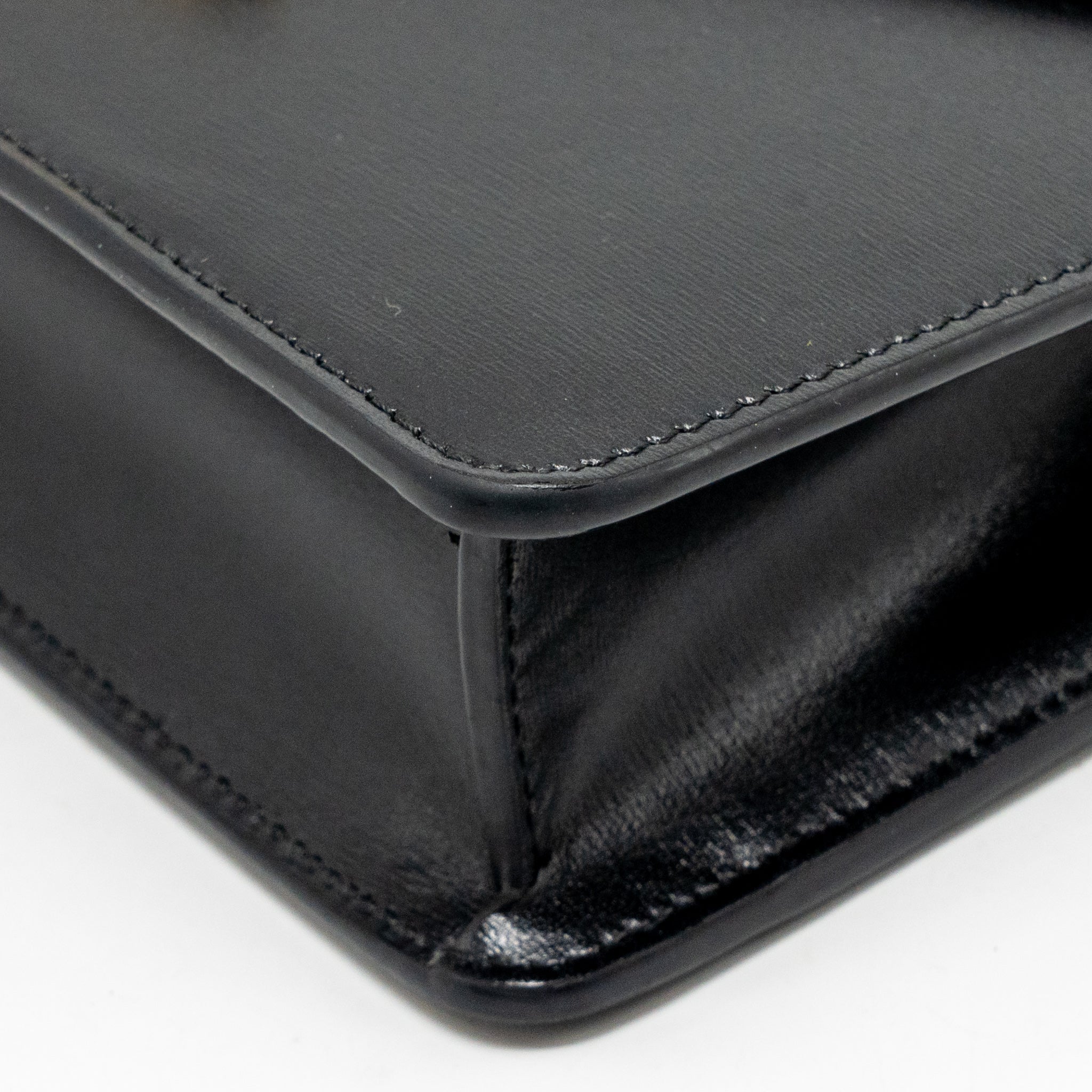 CELINE WALLET ON CHAIN MARGO SHINY CALFSKIN BLACK GHW