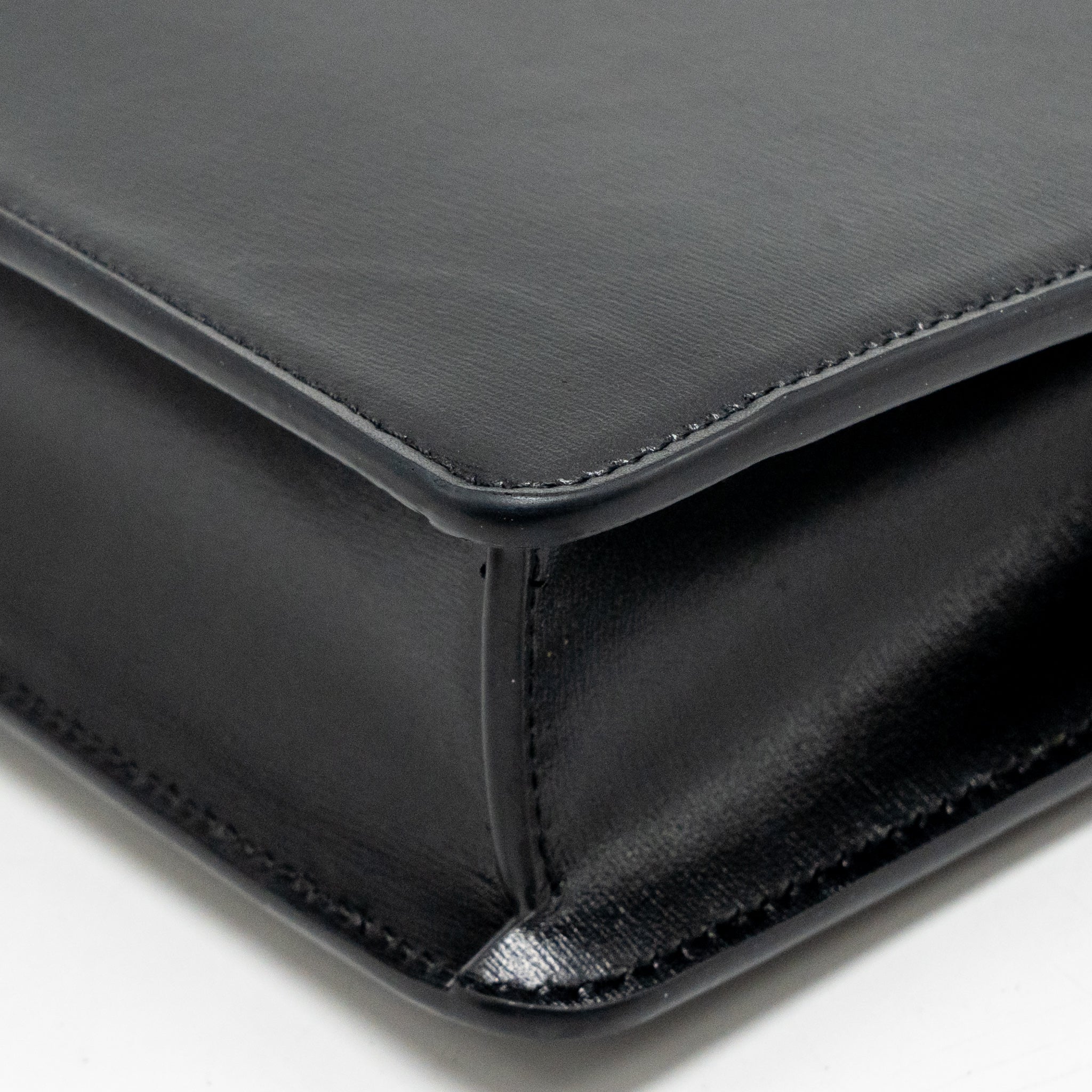 CELINE WALLET ON CHAIN MARGO SHINY CALFSKIN BLACK GHW