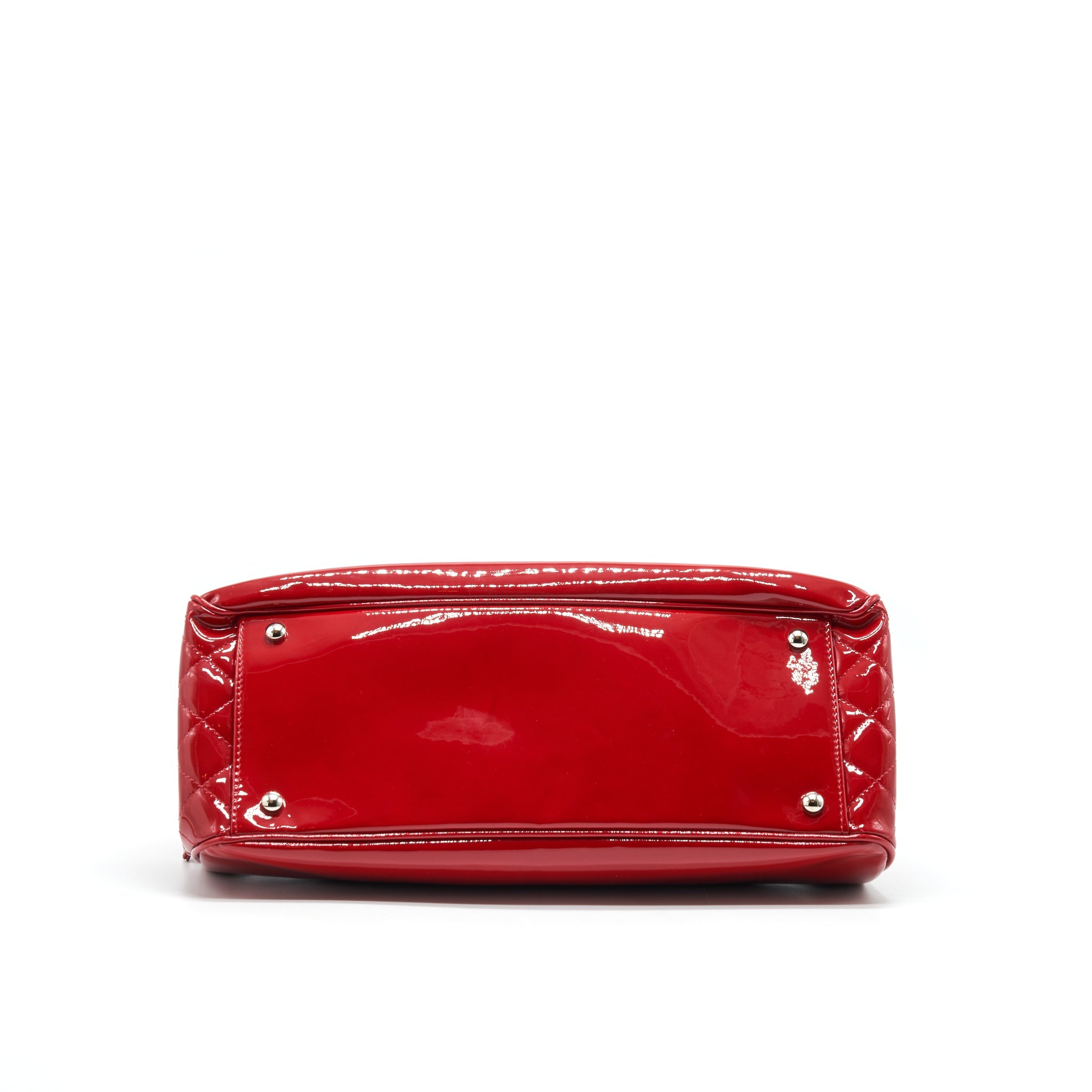 CHANEL PATENT LEATHER TOTE BAG WITH CHAIN IN RED SHW
