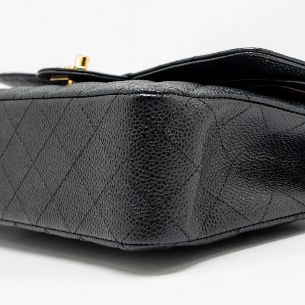 CHANEL MEDIUM CLASSIC DOUBLE FLAP BAG CAVIAR BLACK GHW